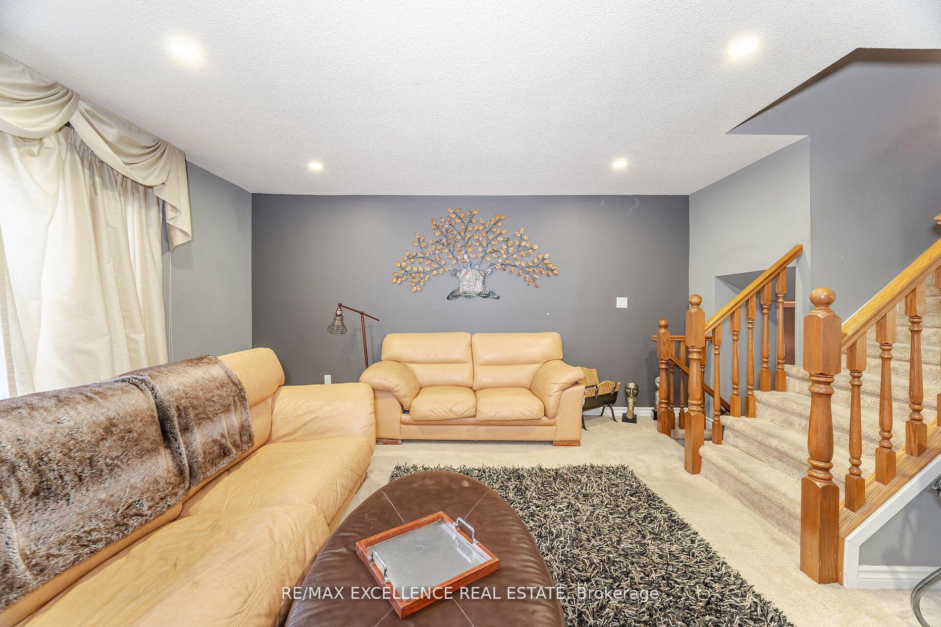 Photo 12 of 112 Elderwood Place, Brampton, Brampton North — HOMEH
