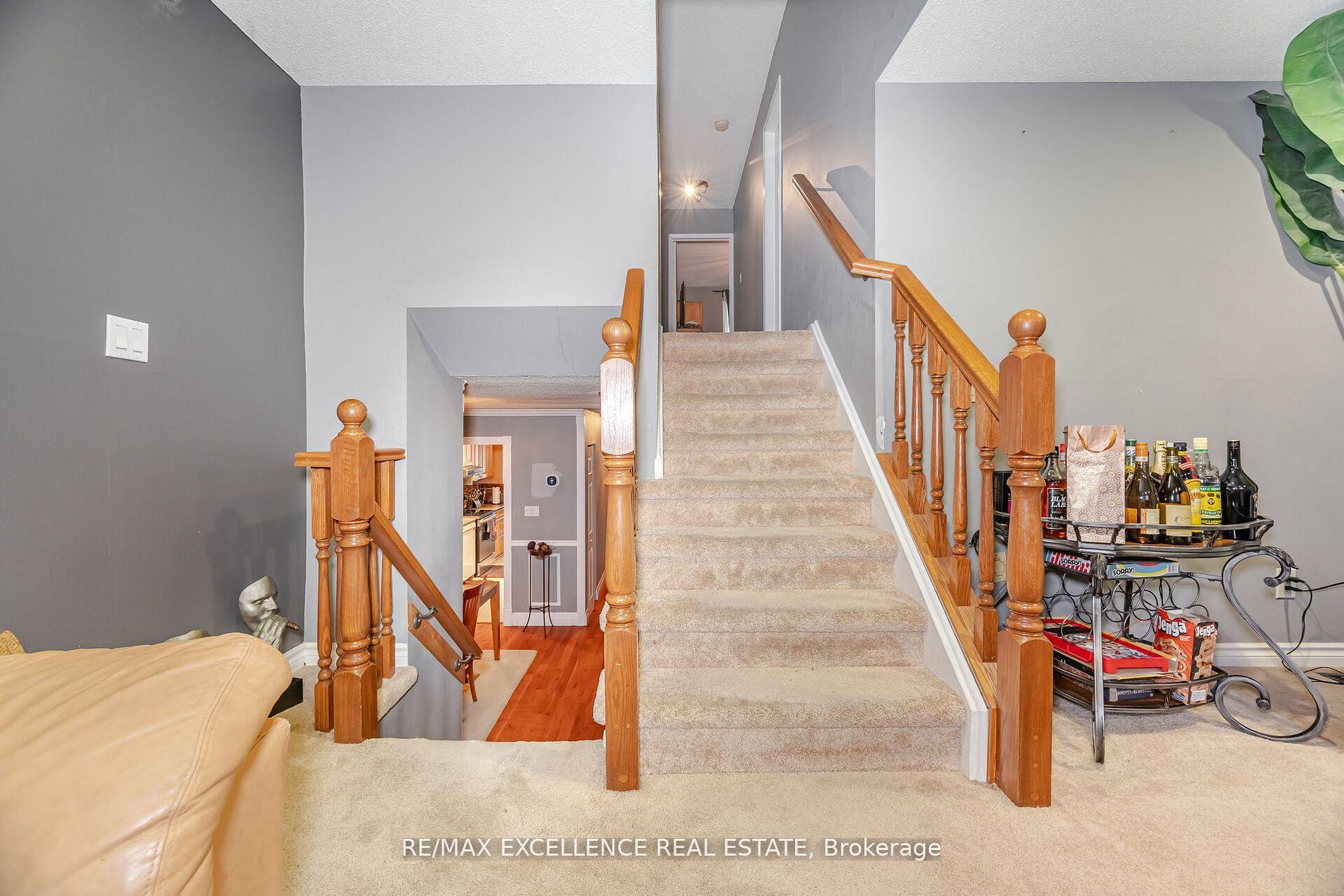 Photo 13 of 112 Elderwood Place, Brampton, Brampton North — HOMEH