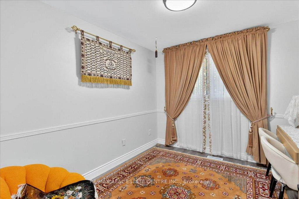 Photo 15 of 353 Grand Ridge Drive, Cambridge — HOMEH