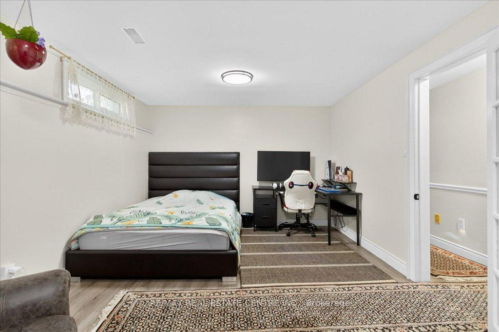 Photo 18 of 353 Grand Ridge Drive, Cambridge — HOMEH