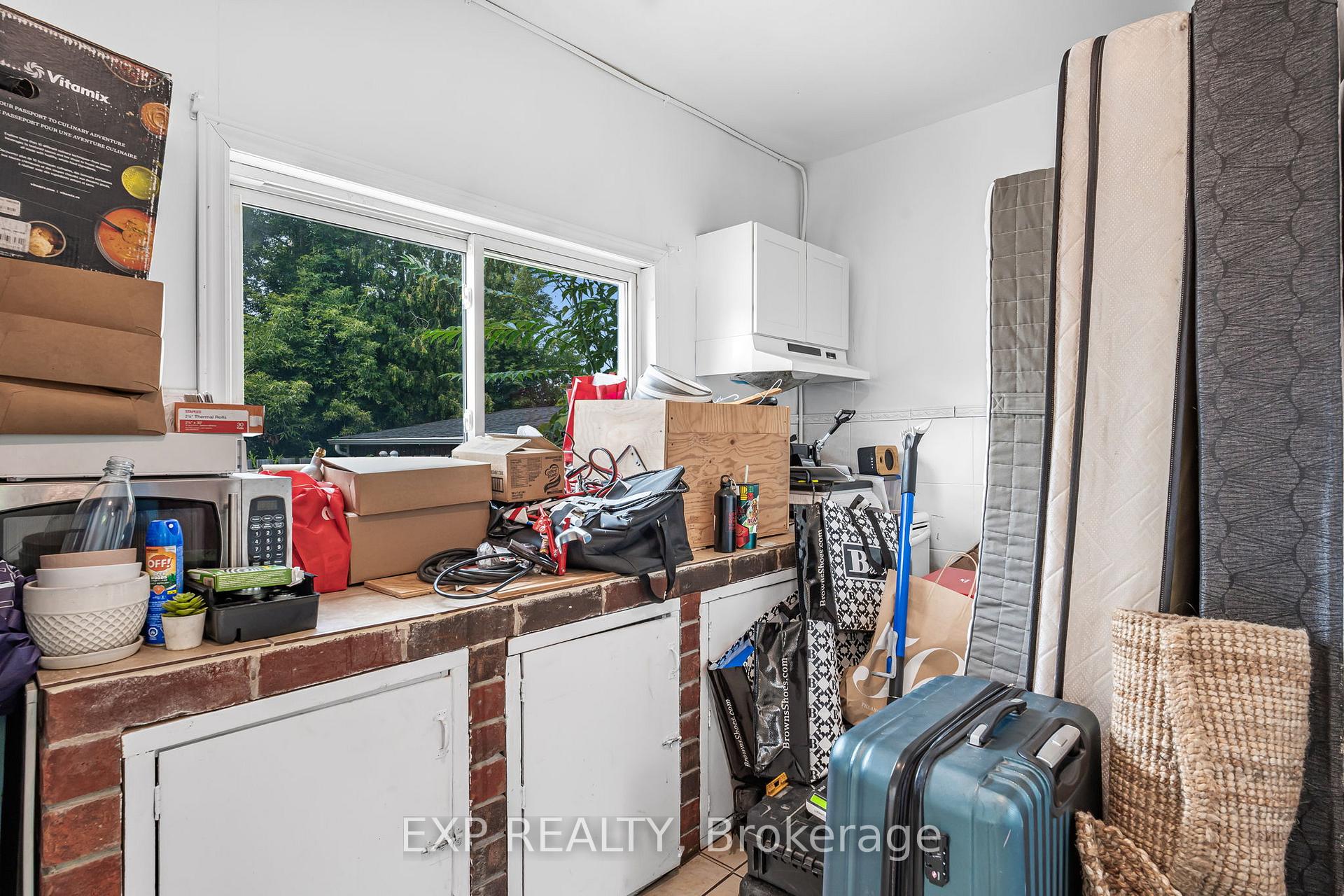 Photo 18 of 139 Wood Street E, Hamilton, North End — HOMEH