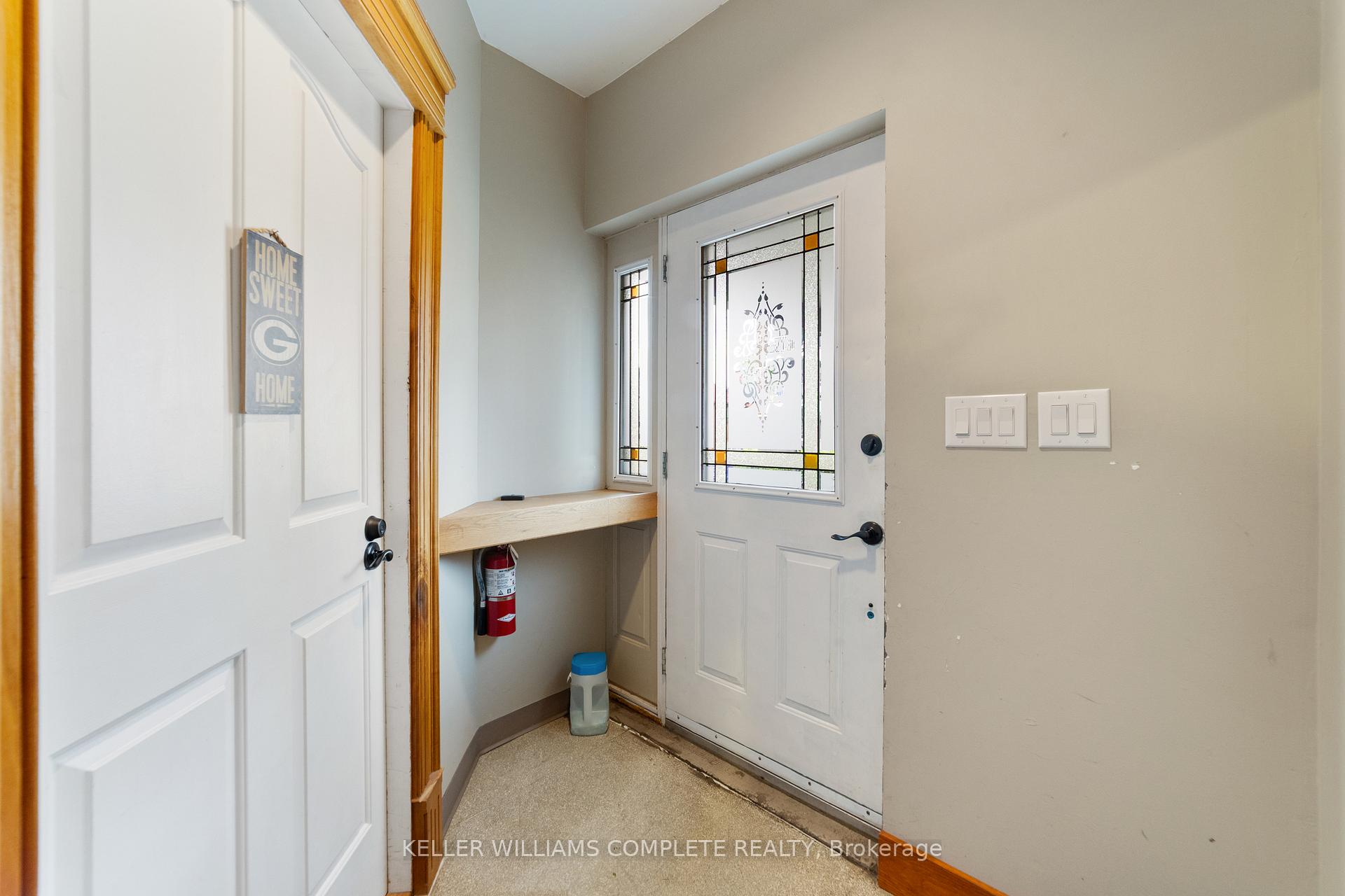 Photo 11 of 20 Ontario Avenue, Hamilton, Stinson — HOMEH