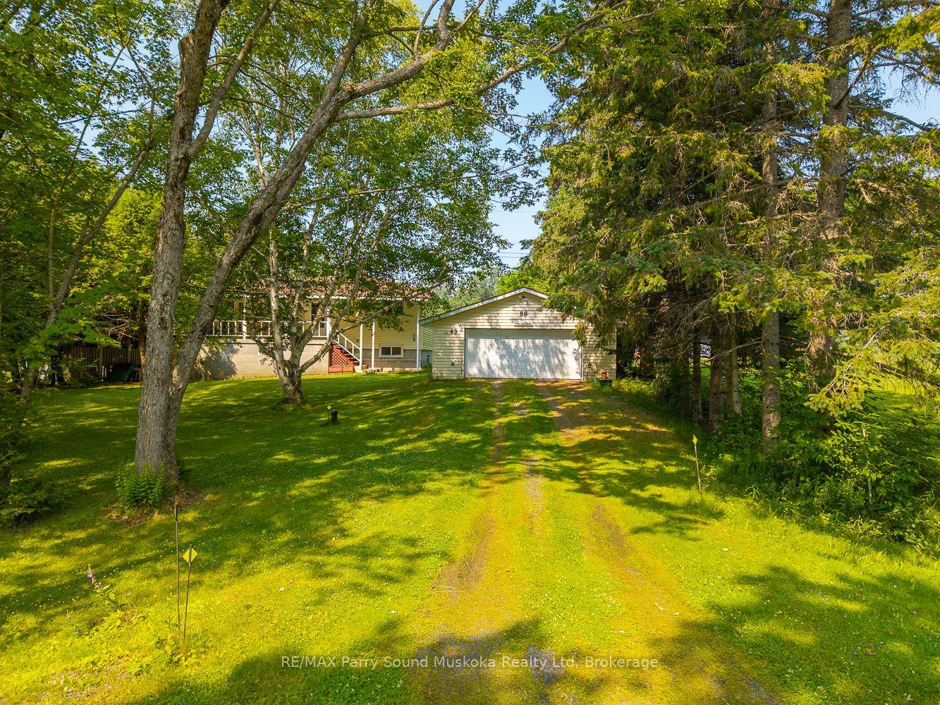 Photo 4 of 86 Lakeside Crescent, McKellar — HOMEH