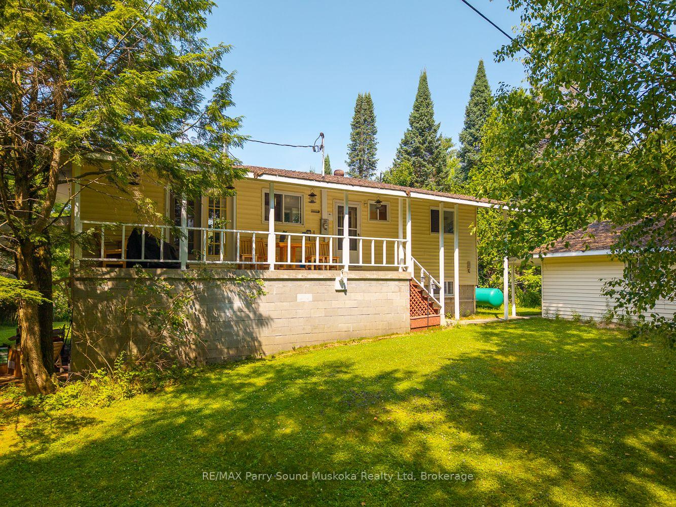 Photo 8 of 86 Lakeside Crescent, McKellar — HOMEH