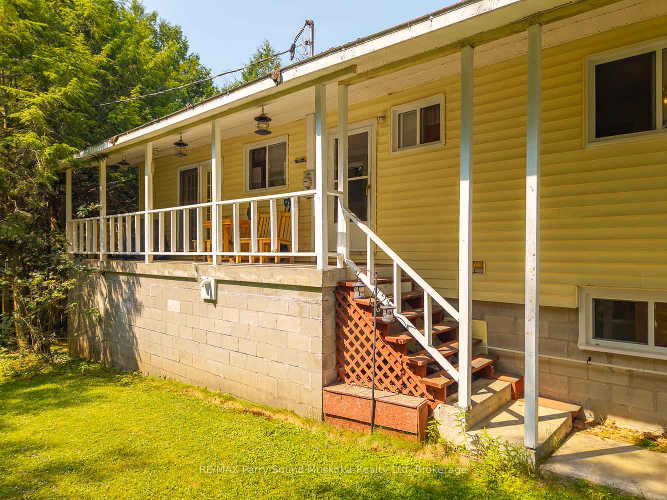 Photo 10 of 86 Lakeside Crescent, McKellar — HOMEH