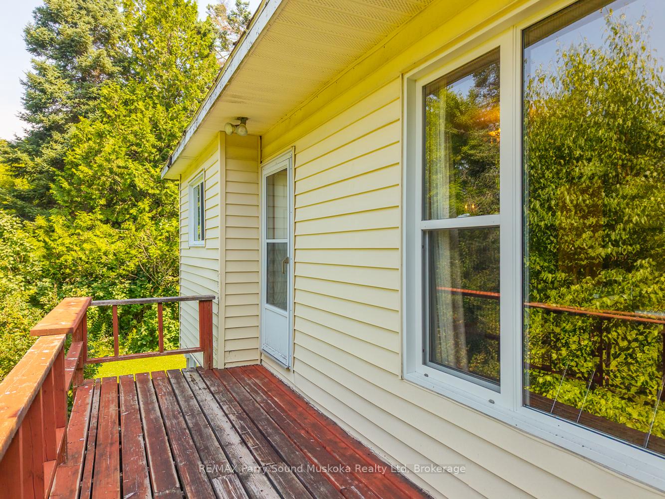 Photo 14 of 86 Lakeside Crescent, McKellar — HOMEH