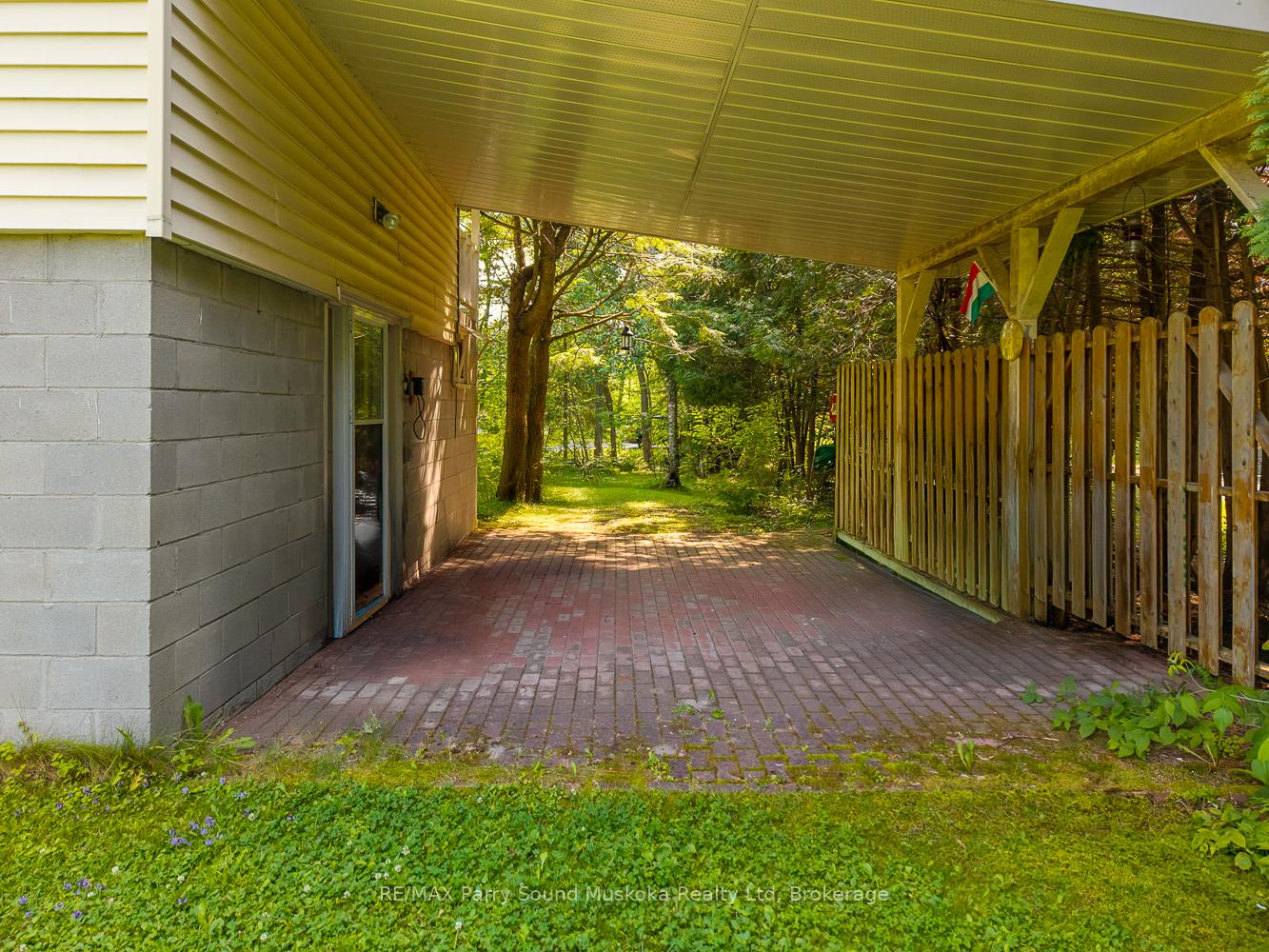 Photo 15 of 86 Lakeside Crescent, McKellar — HOMEH
