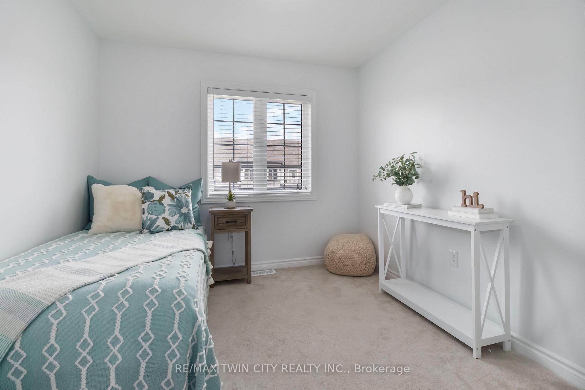 Photo 15 of 144 Flagg Avenue, Brant, Paris — HOMEH