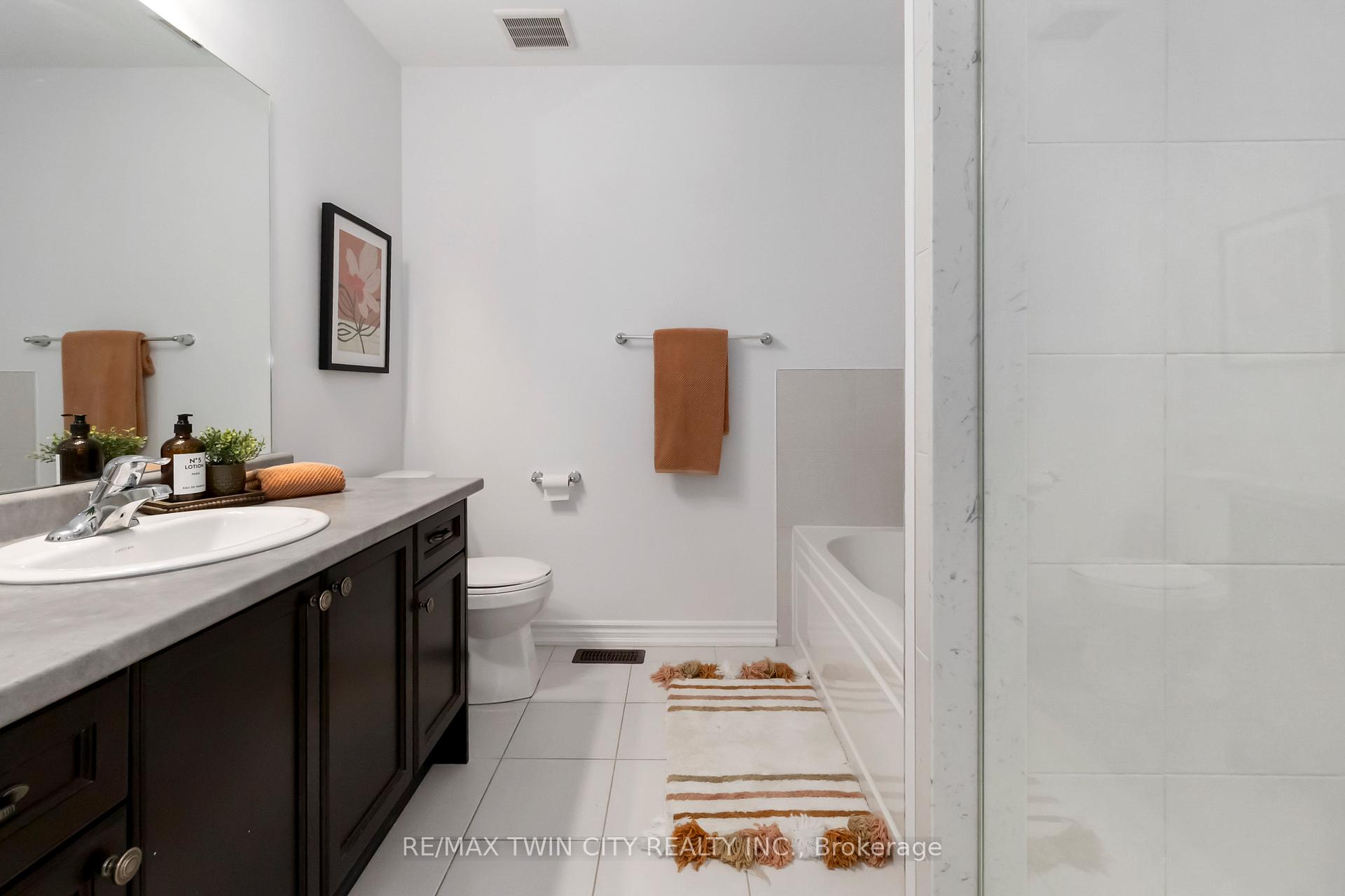 Photo 20 of 144 Flagg Avenue, Brant, Paris — HOMEH
