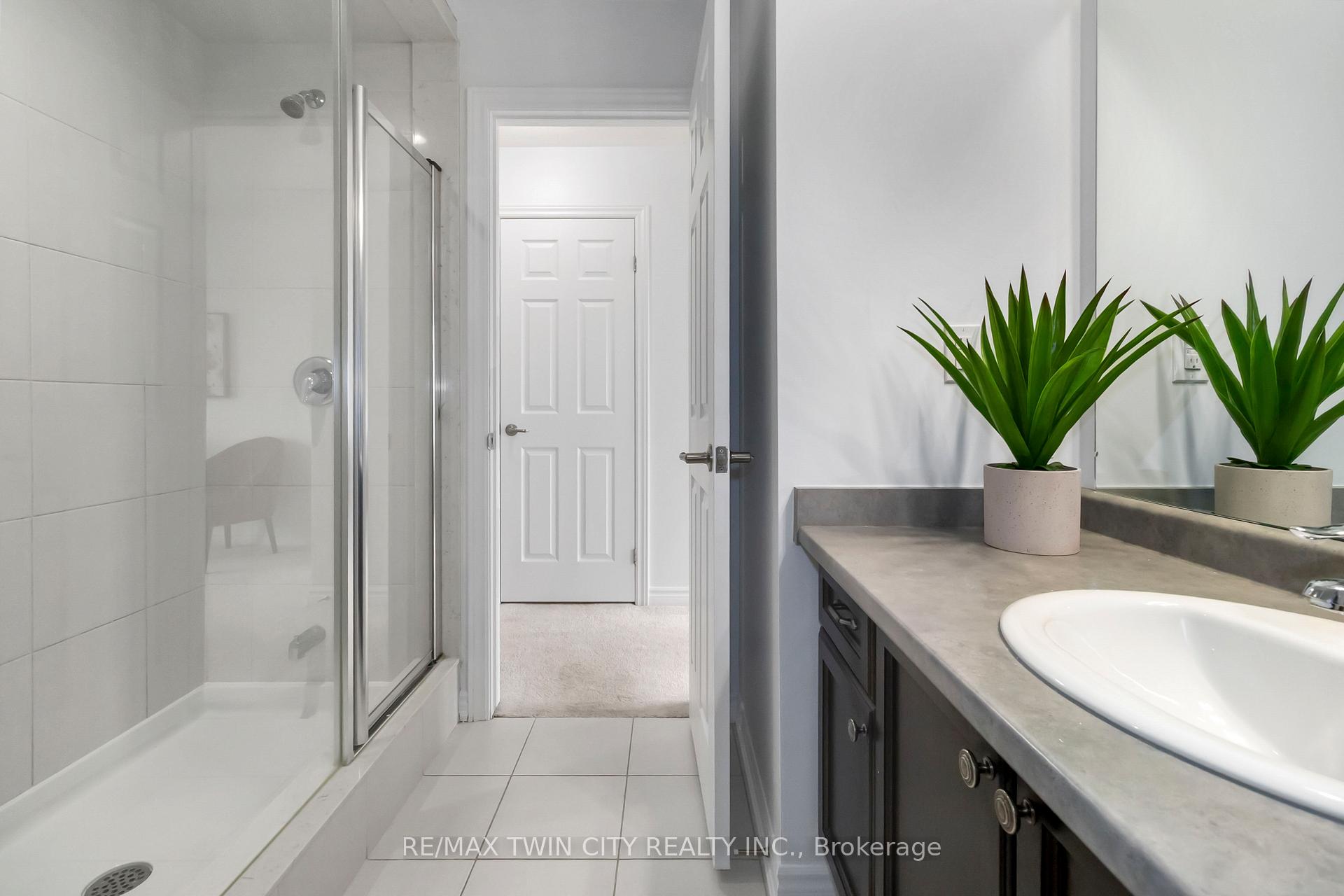 Photo 23 of 144 Flagg Avenue, Brant, Paris — HOMEH