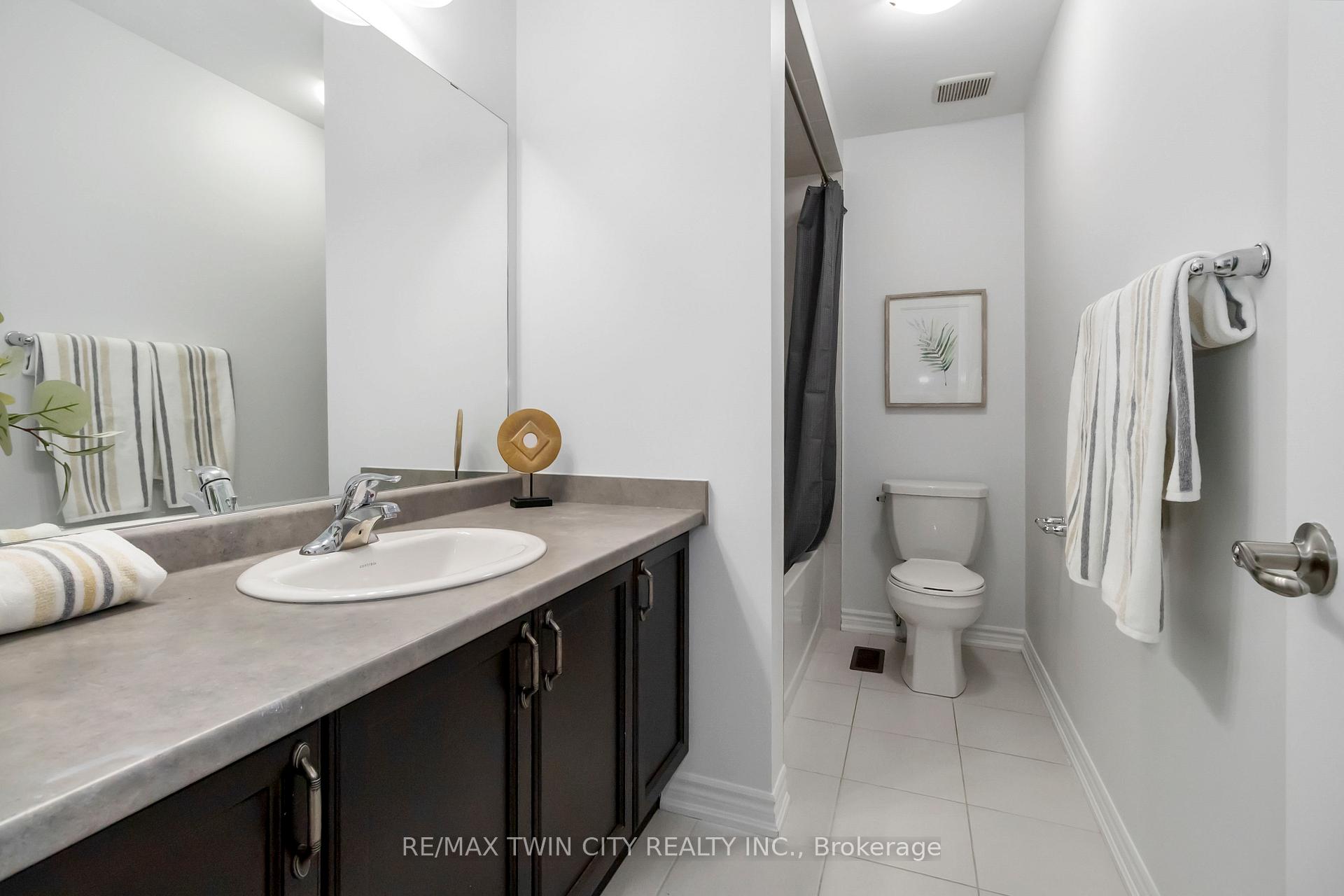 Photo 22 of 144 Flagg Avenue, Brant, Paris — HOMEH