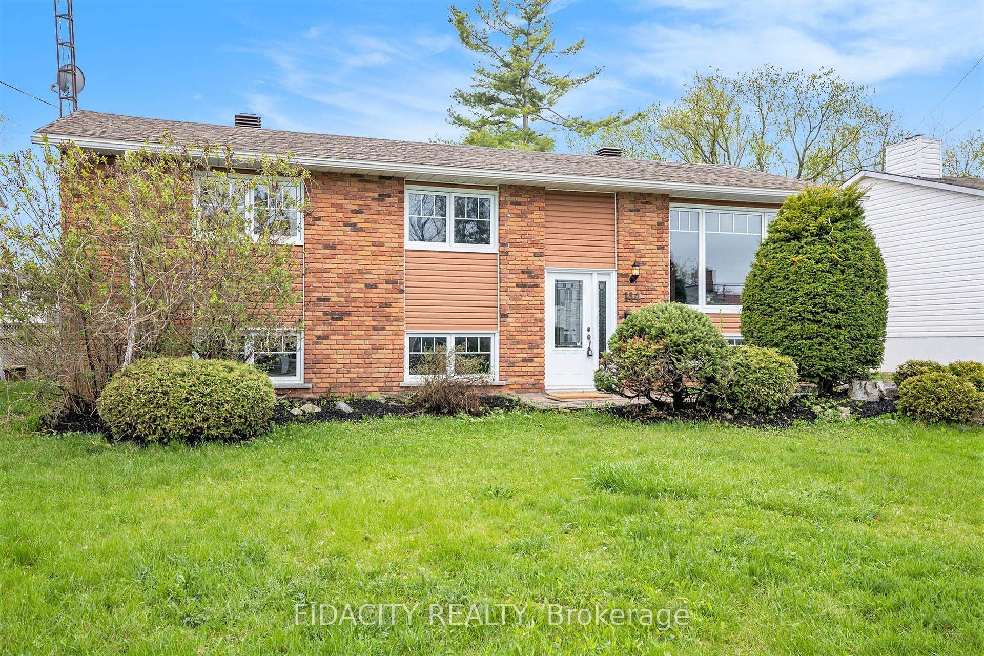 Photo 1 of 144 Napoleon Street, Carleton Place — HOMEH