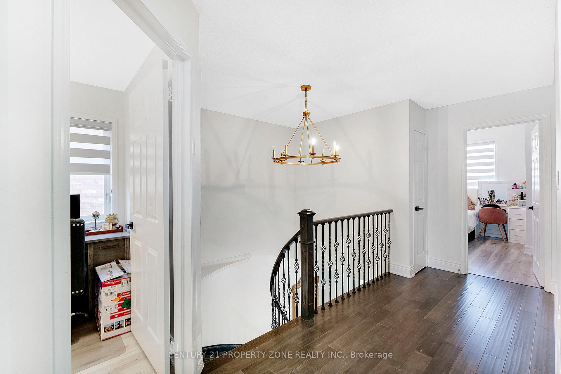 Photo 10 of 12 Ledgerock Road, Brampton, Bram East — HOMEH