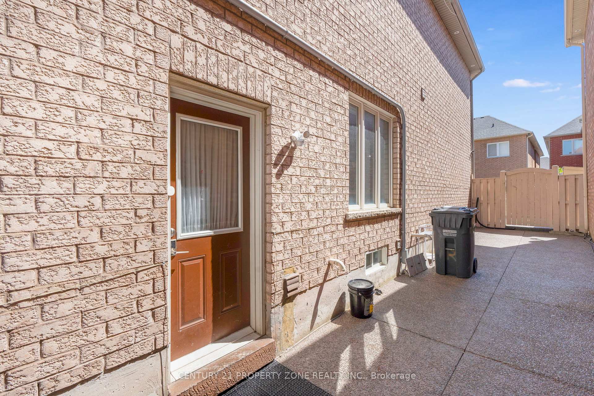 Photo 21 of 12 Ledgerock Road, Brampton, Bram East — HOMEH
