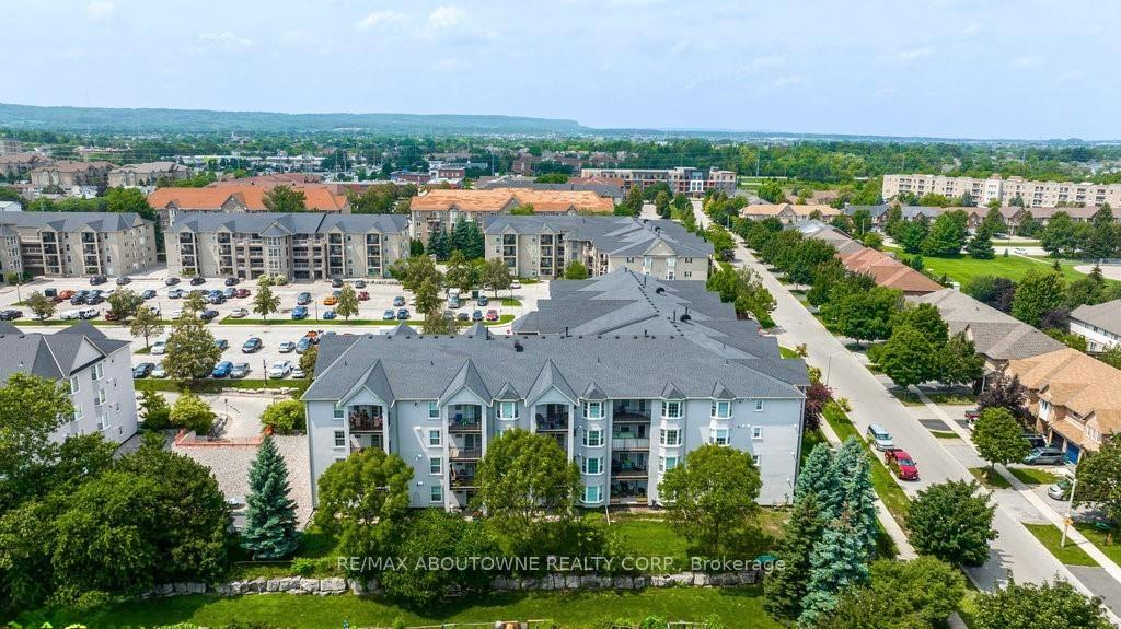 Front of Unit 207, 1421 Walkers Line