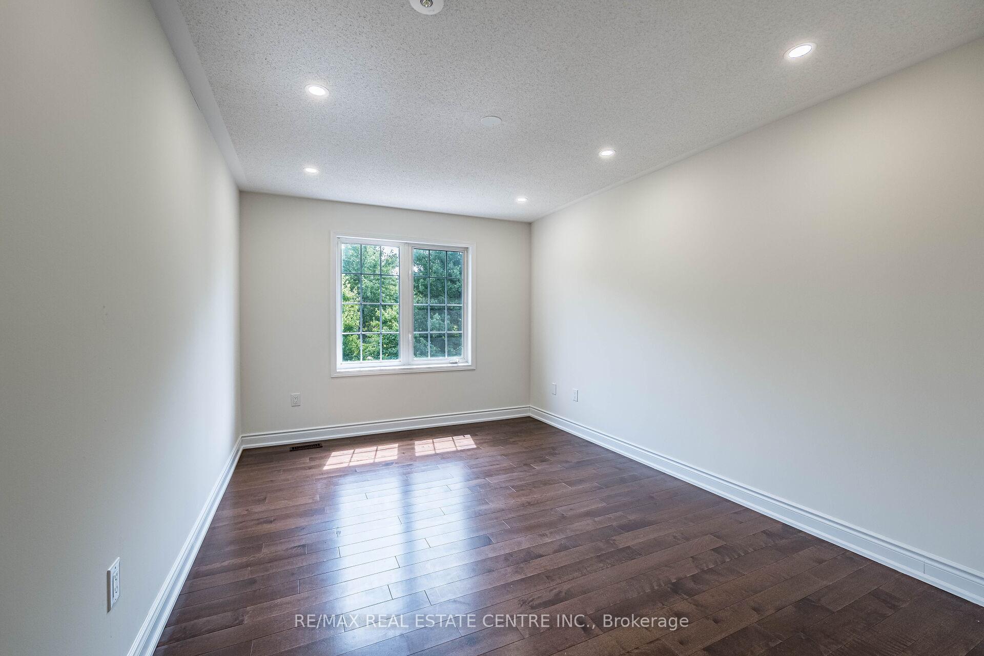 Photo 20 of 9 Sparta Drive, Brampton, Vales of Castlemore — HOMEH