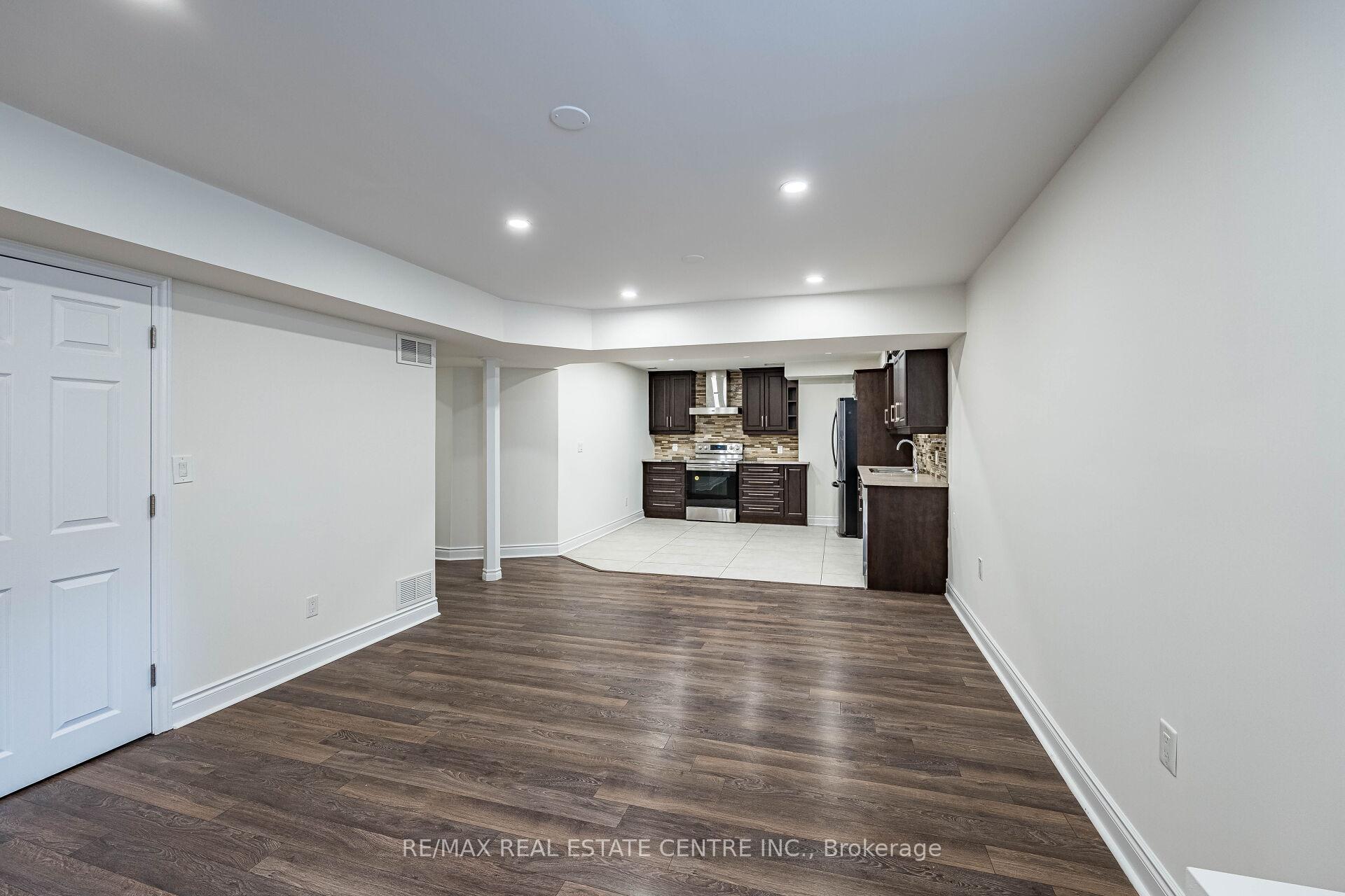 Photo 28 of 9 Sparta Drive, Brampton, Vales of Castlemore — HOMEH