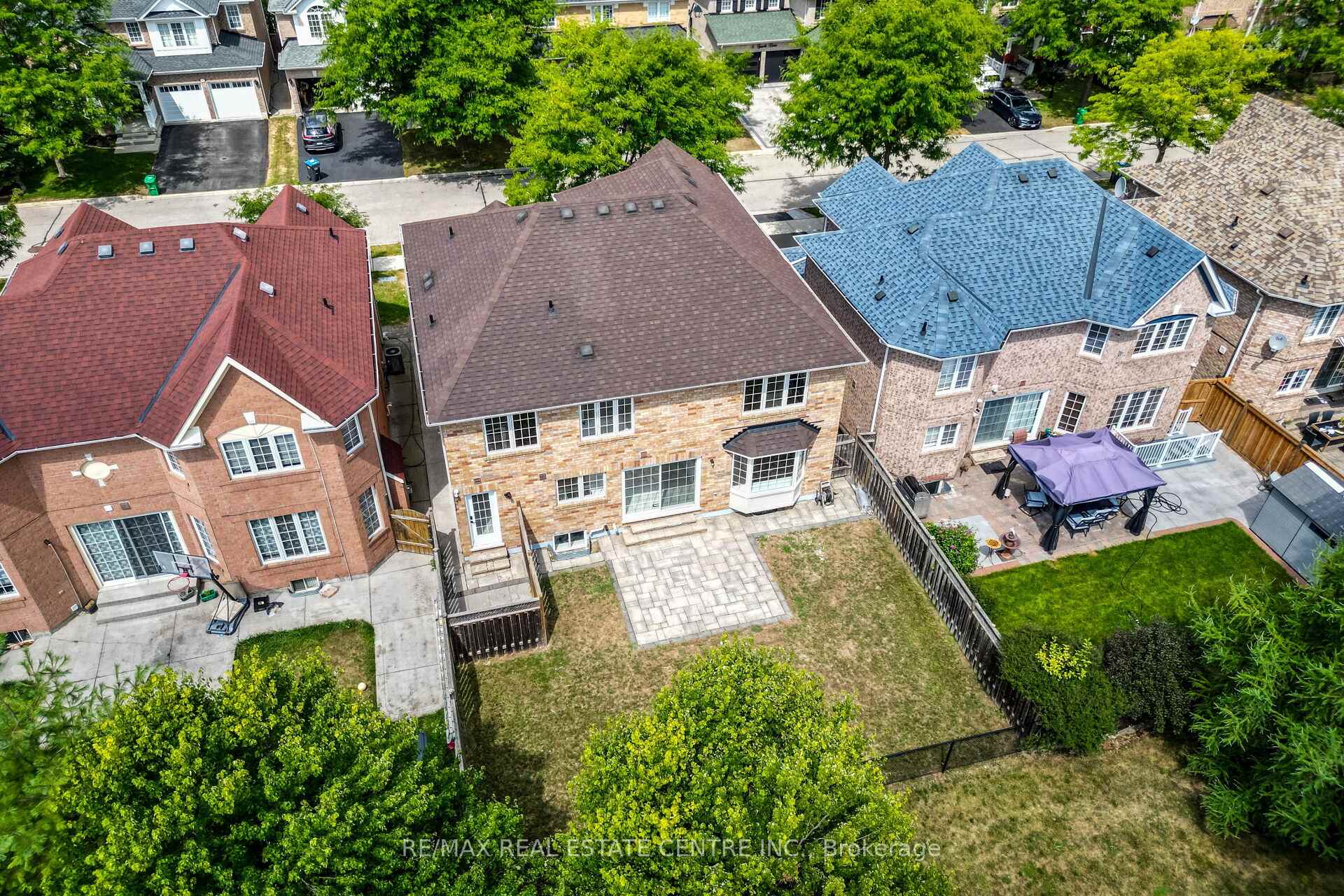 Photo 39 of 9 Sparta Drive, Brampton, Vales of Castlemore — HOMEH