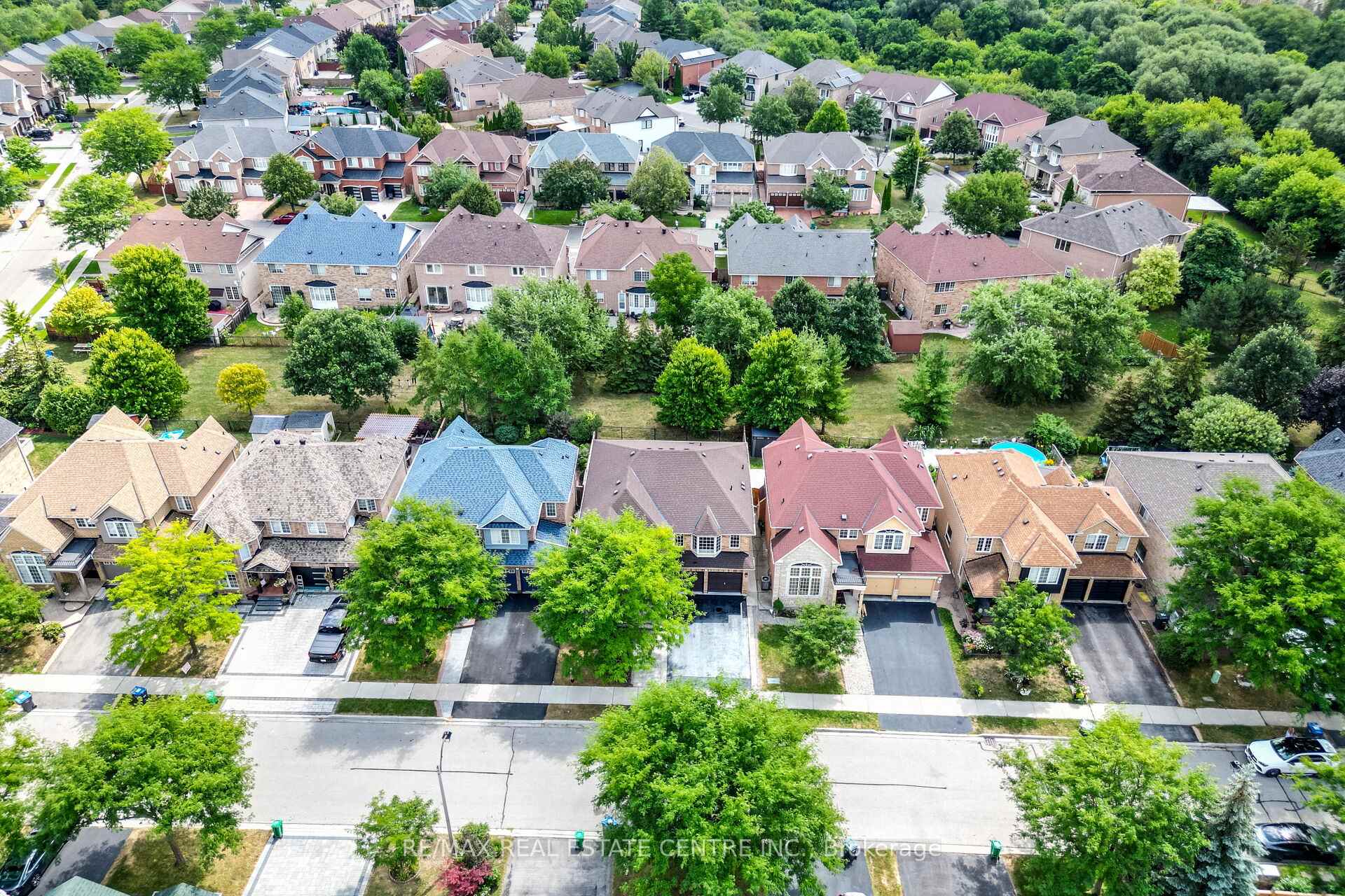 Photo 42 of 9 Sparta Drive, Brampton, Vales of Castlemore — HOMEH