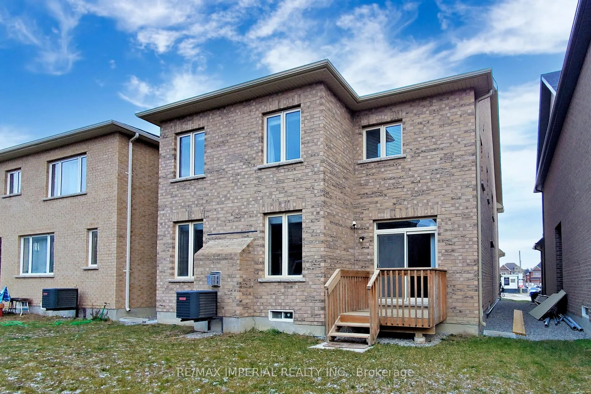 Photo 26 of 532 Barons Street, Vaughan, Kleinburg — HOMEH