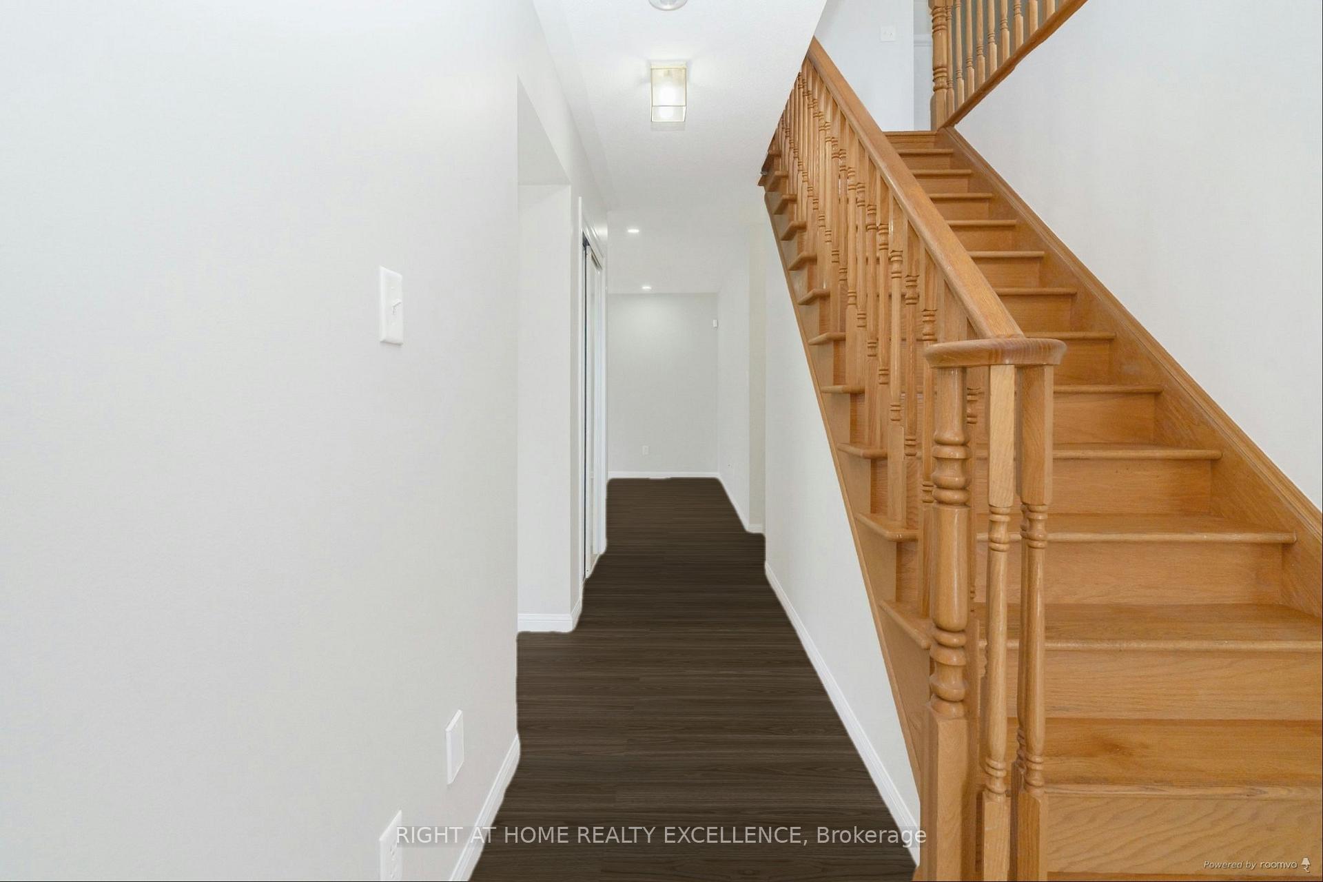 Photo 7 of 1 Bayridge Drive, Brampton, Vales of Castlemore — HOMEH