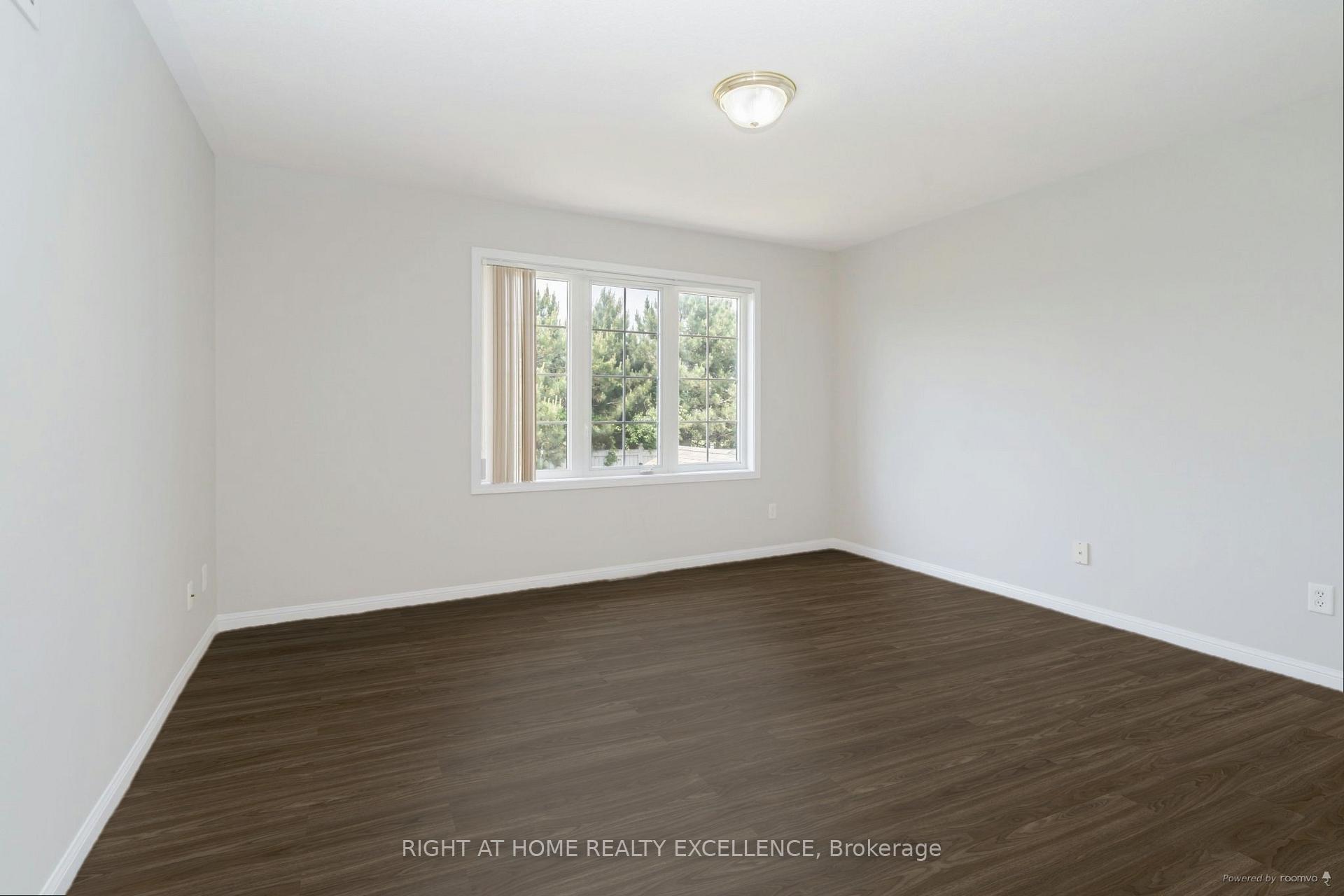 Photo 9 of 1 Bayridge Drive, Brampton, Vales of Castlemore — HOMEH
