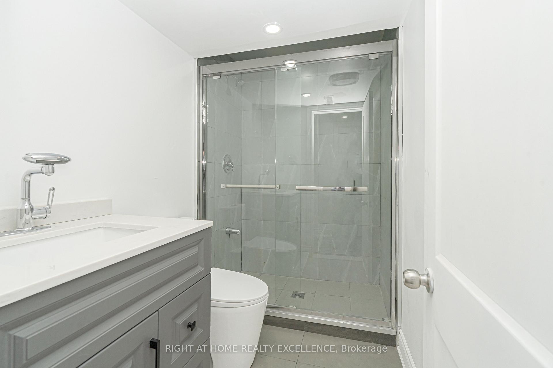 Photo 23 of 1 Bayridge Drive, Brampton, Vales of Castlemore — HOMEH