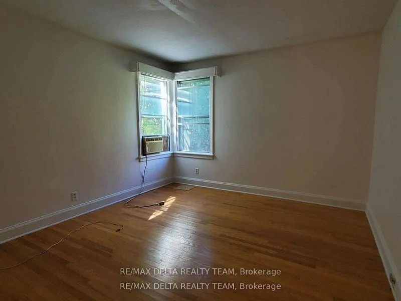 Photo 19 of 149 Pleasant Park Road, Ottawa, Faircrest Heights — HOMEH