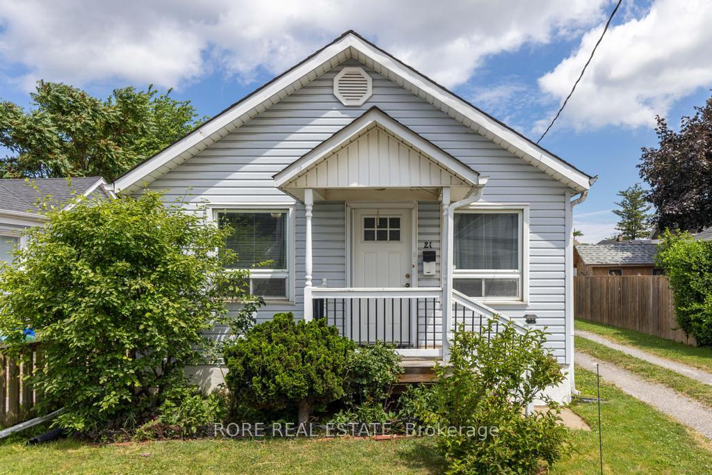 Photo 3 of 21 Erie Street, St. Catharines, E. Chester — HOMEH