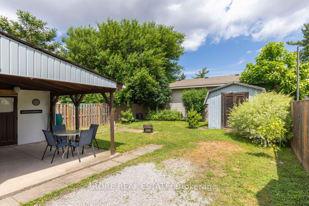 Photo 4 of 21 Erie Street, St. Catharines, E. Chester — HOMEH