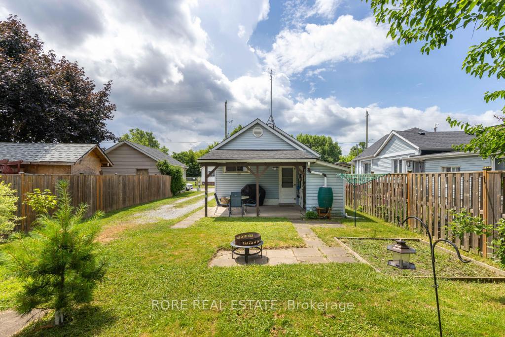 Photo 26 of 21 Erie Street, St. Catharines, E. Chester — HOMEH