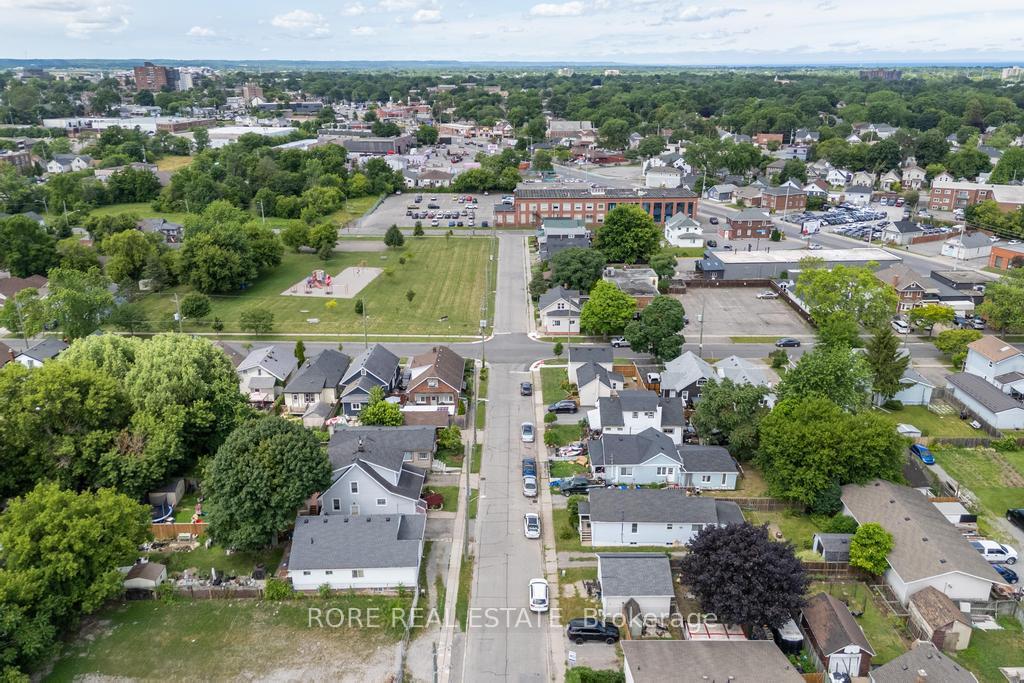 Photo 31 of 21 Erie Street, St. Catharines, E. Chester — HOMEH
