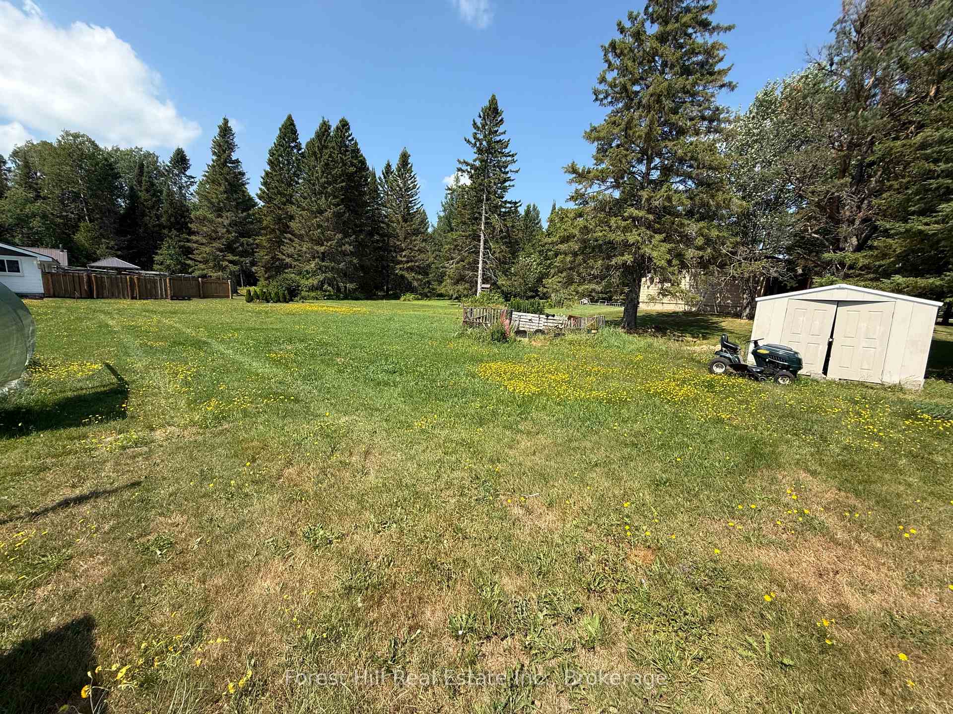Photo 41 of 502 Sweezy Street W, Powassan, Trout Creek — HOMEH