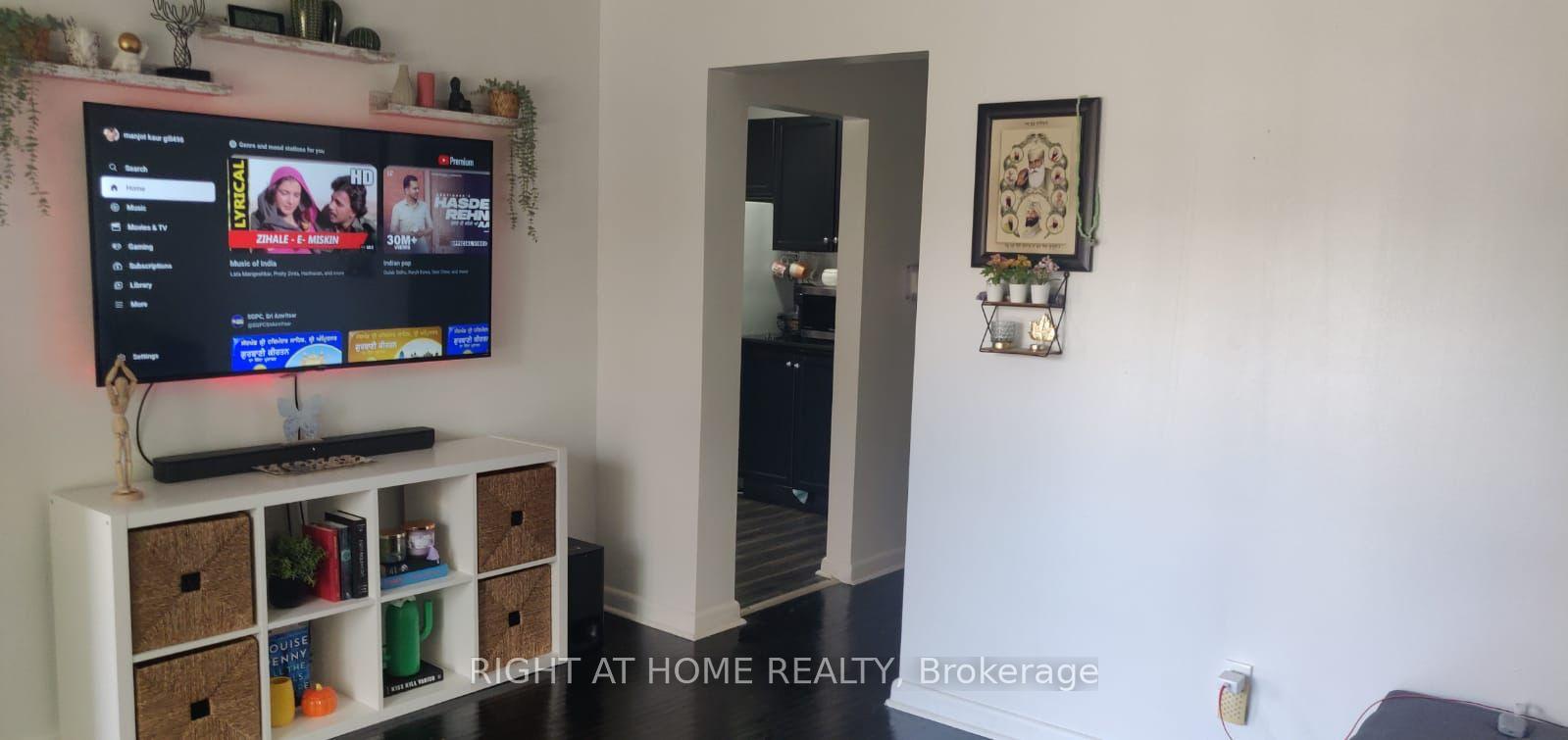 Photo 10 of 99 West 4th Street, Hamilton, Bonnington — HOMEH