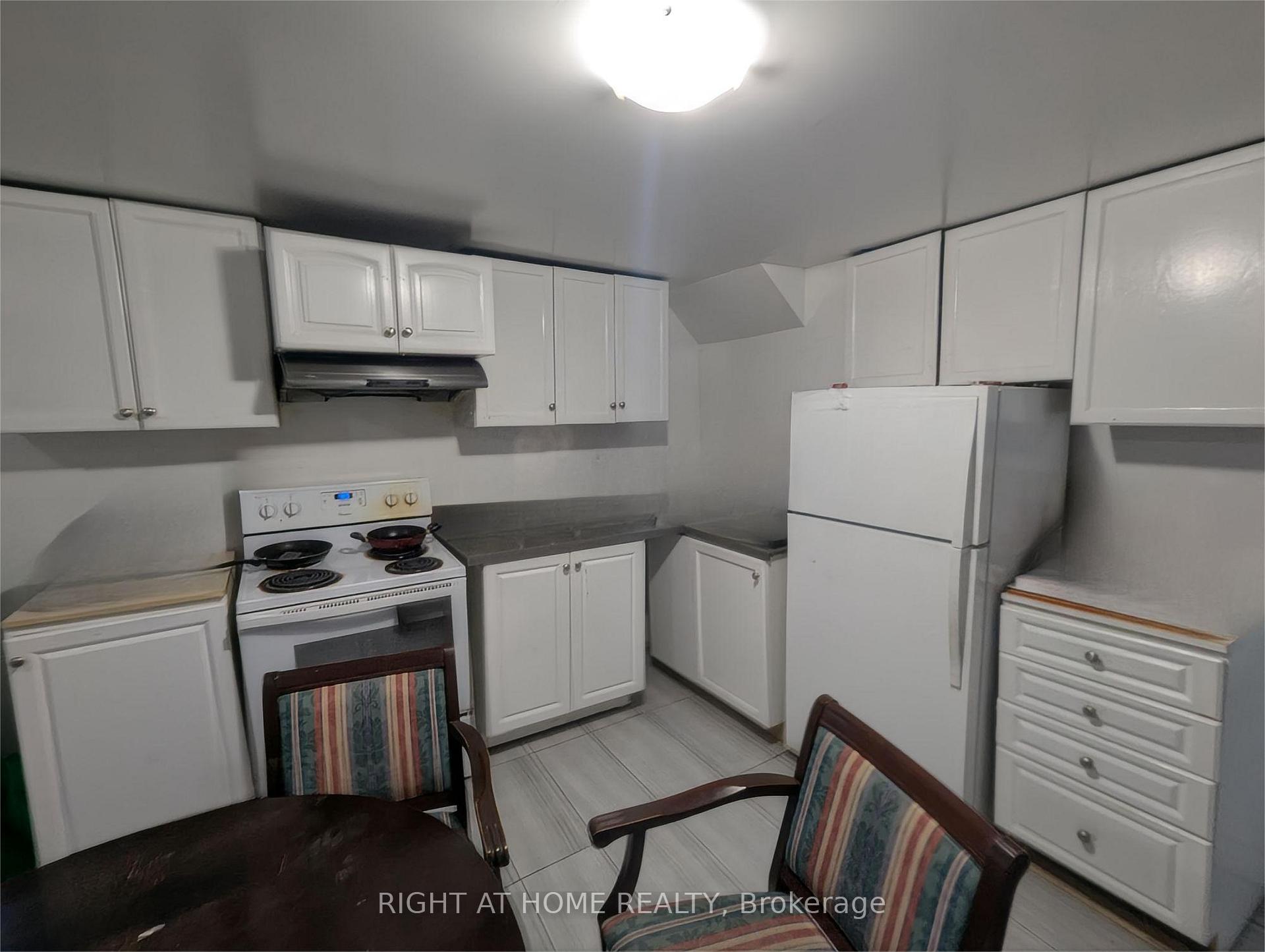 Photo 14 of 99 West 4th Street, Hamilton, Bonnington — HOMEH