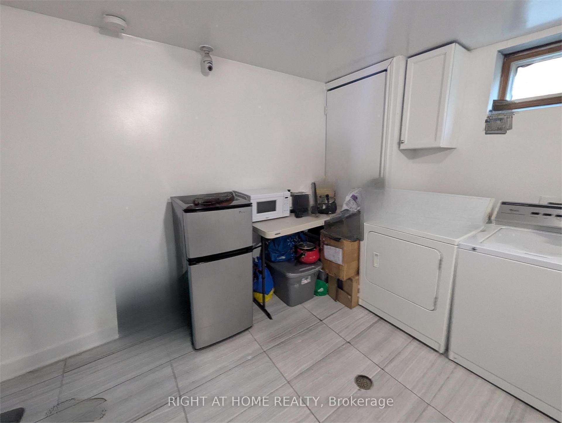 Photo 19 of 99 West 4th Street, Hamilton, Bonnington — HOMEH