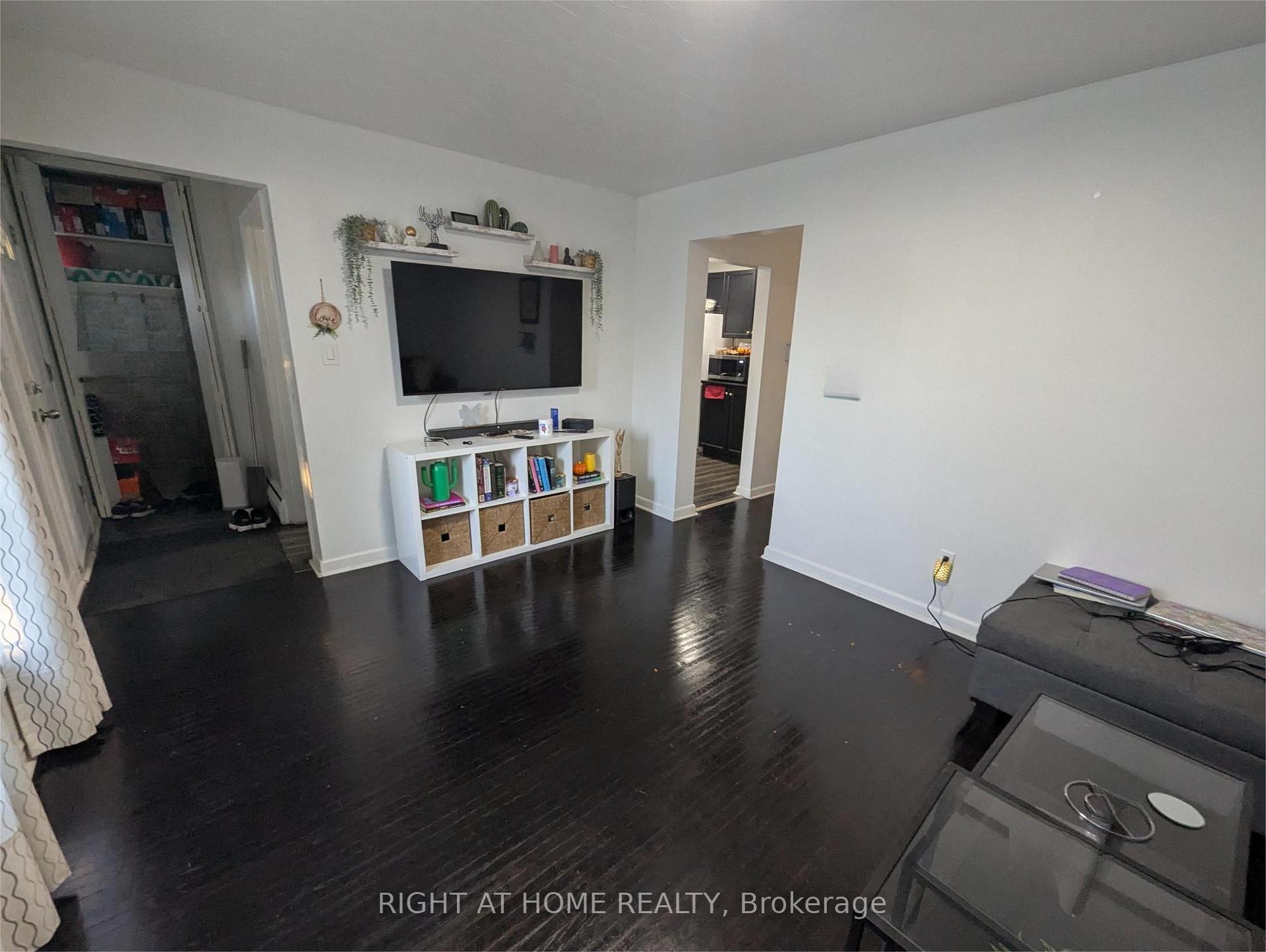 Photo 20 of 99 West 4th Street, Hamilton, Bonnington — HOMEH