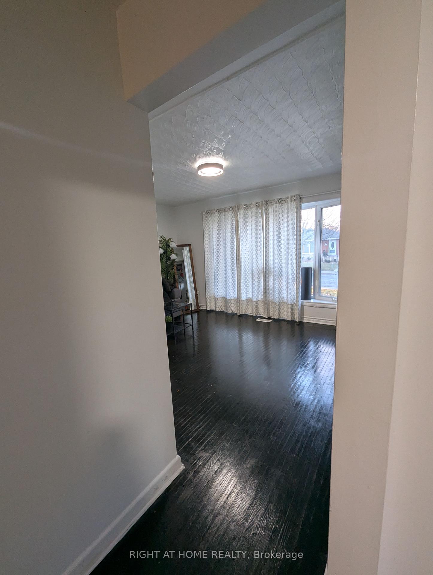 Photo 22 of 99 West 4th Street, Hamilton, Bonnington — HOMEH