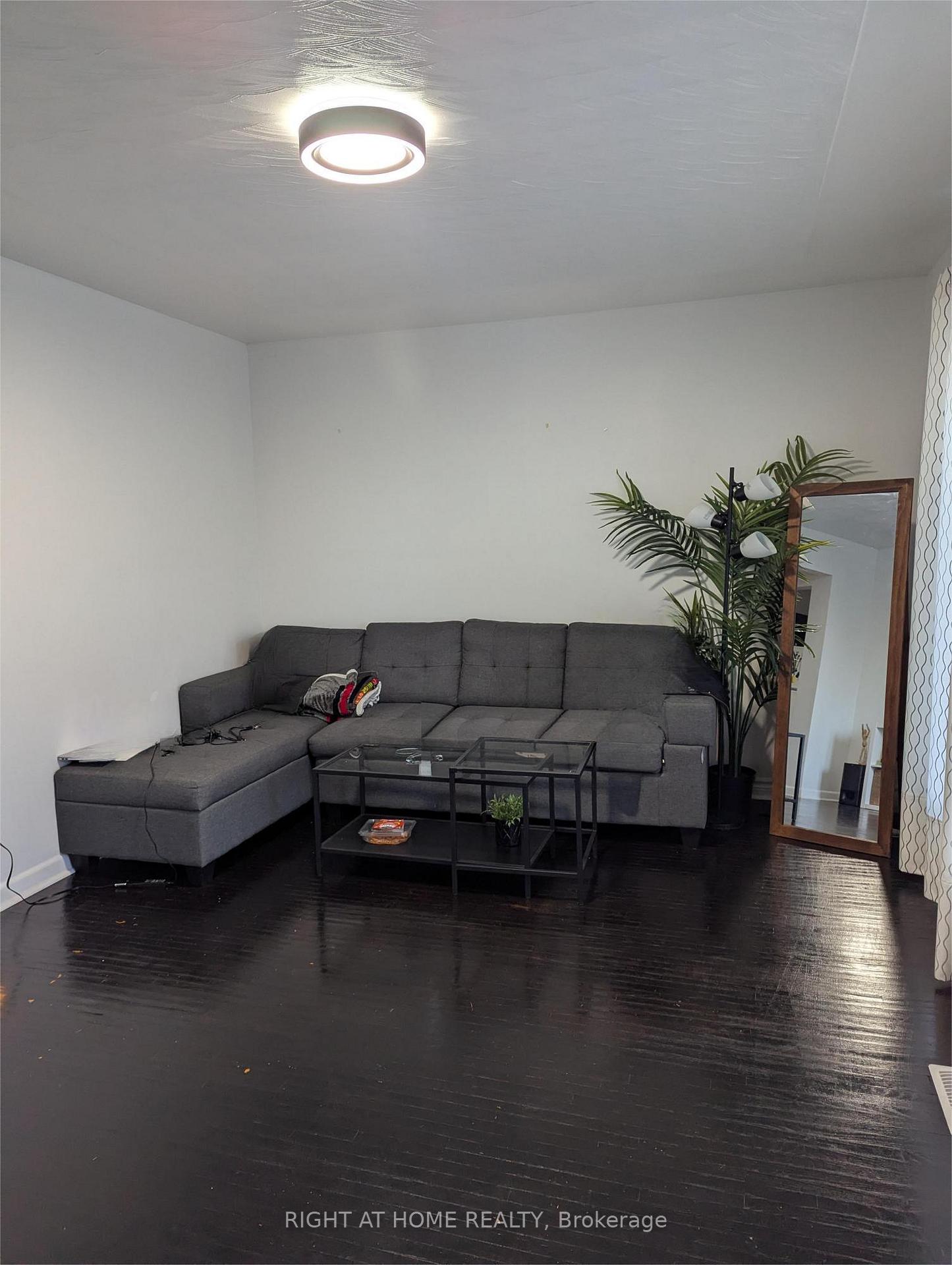 Photo 23 of 99 West 4th Street, Hamilton, Bonnington — HOMEH