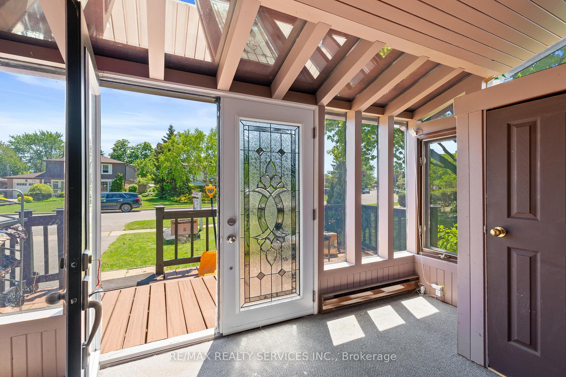 Photo 7 of 80 Brookland Drive, Brampton, Avondale — HOMEH