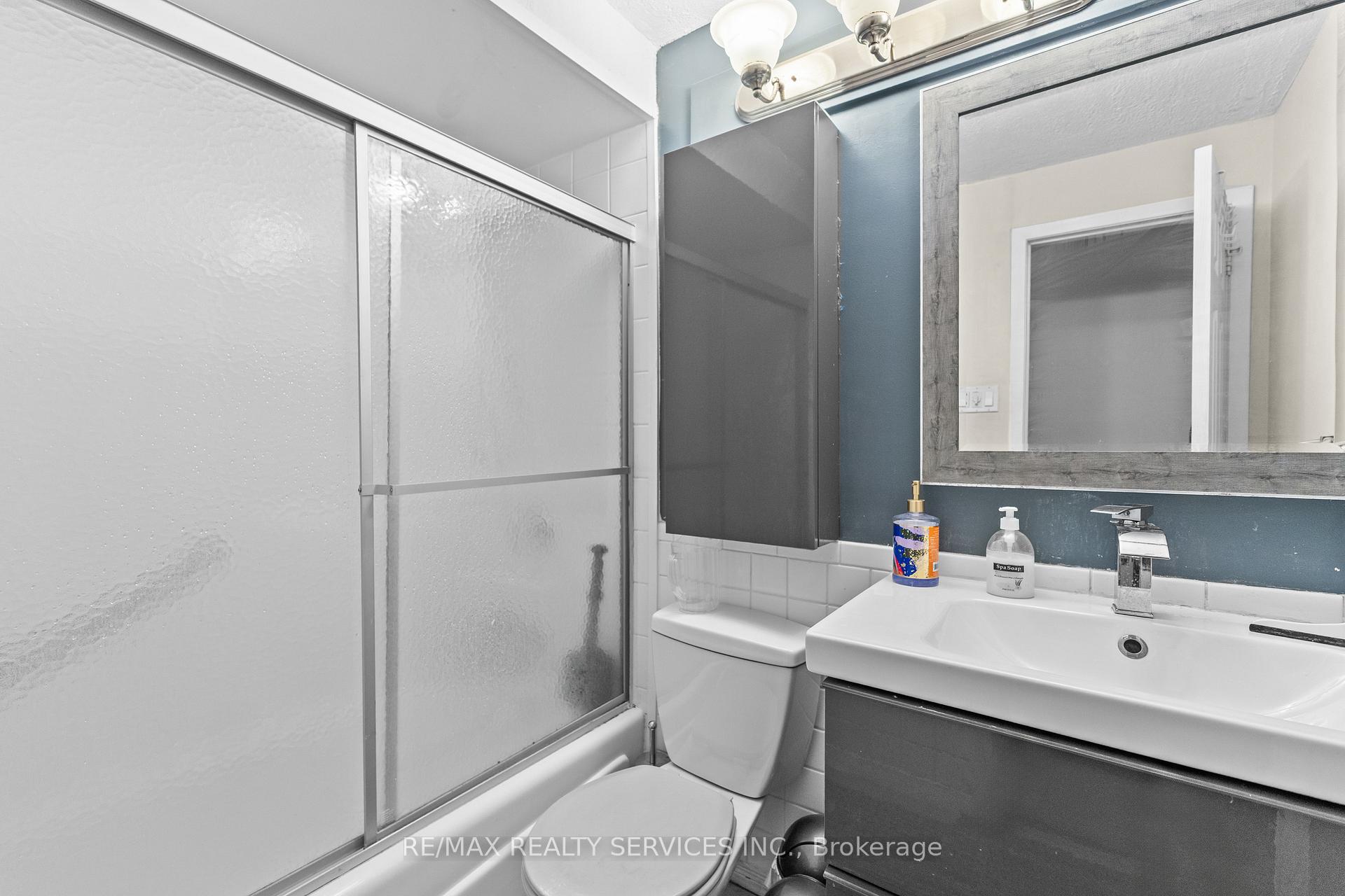 Photo 22 of 80 Brookland Drive, Brampton, Avondale — HOMEH