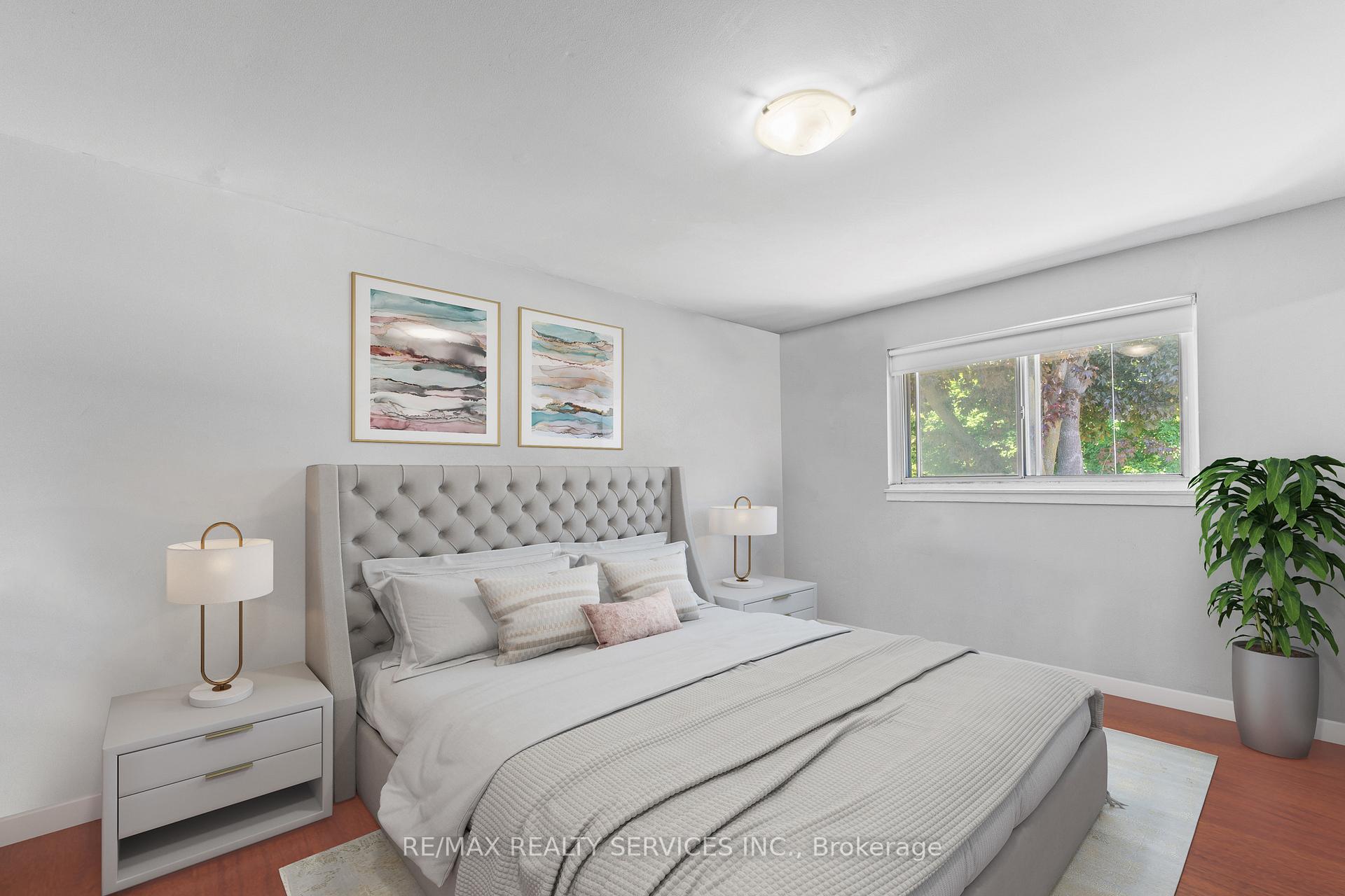 Photo 33 of 80 Brookland Drive, Brampton, Avondale — HOMEH