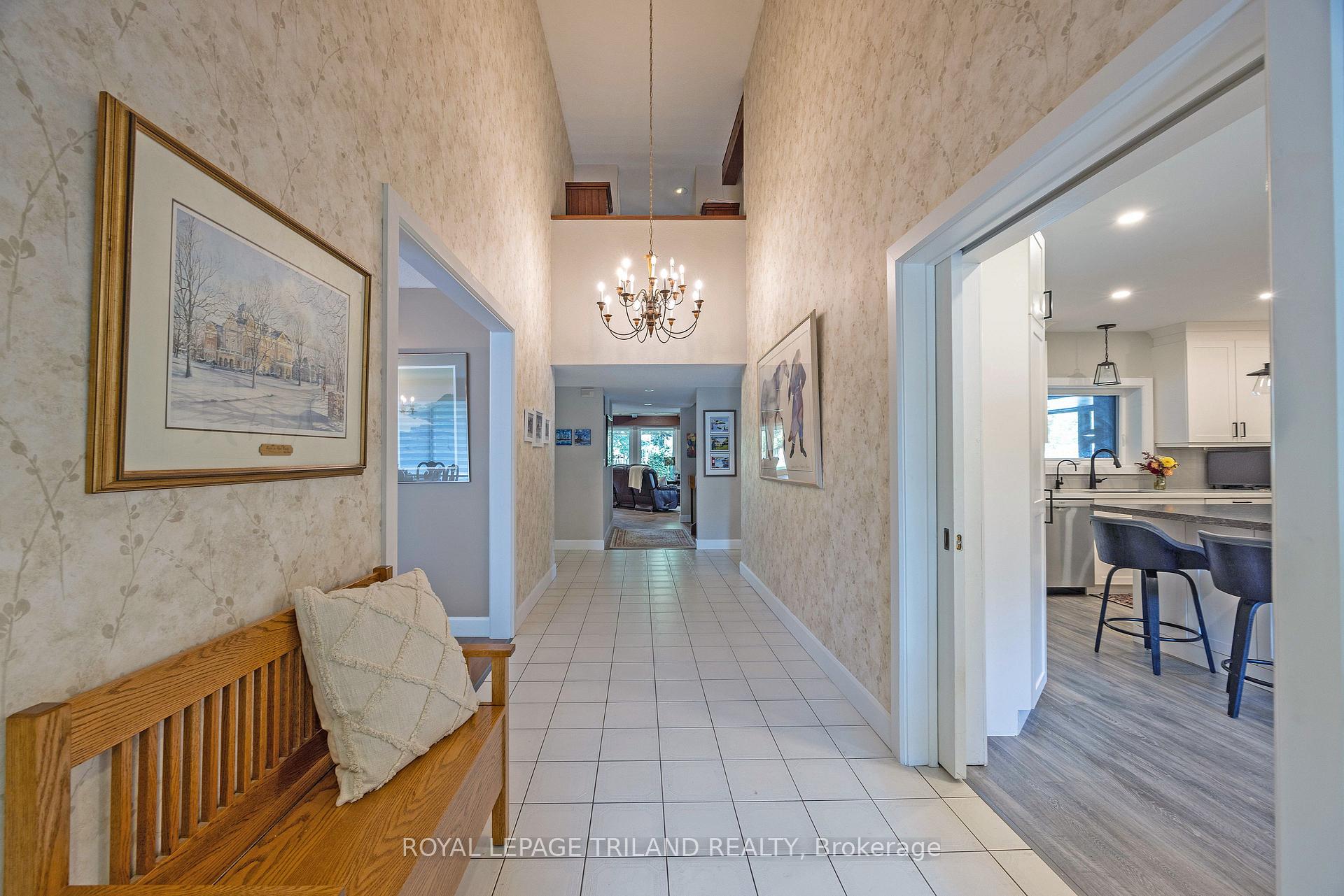 Photo 6 of 58 Crescent Avenue, Central Elgin, Lynhurst — HOMEH