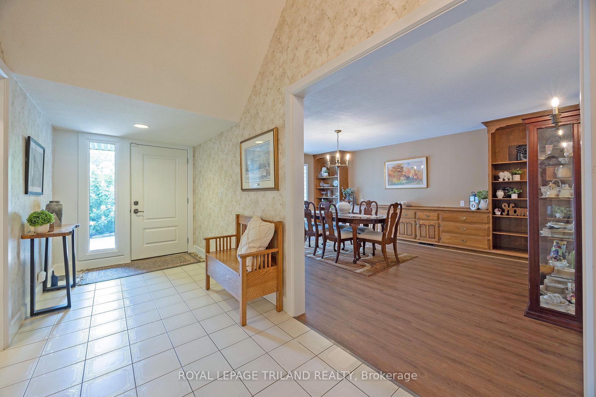 Photo 3 of 58 Crescent Avenue, Central Elgin, Lynhurst — HOMEH