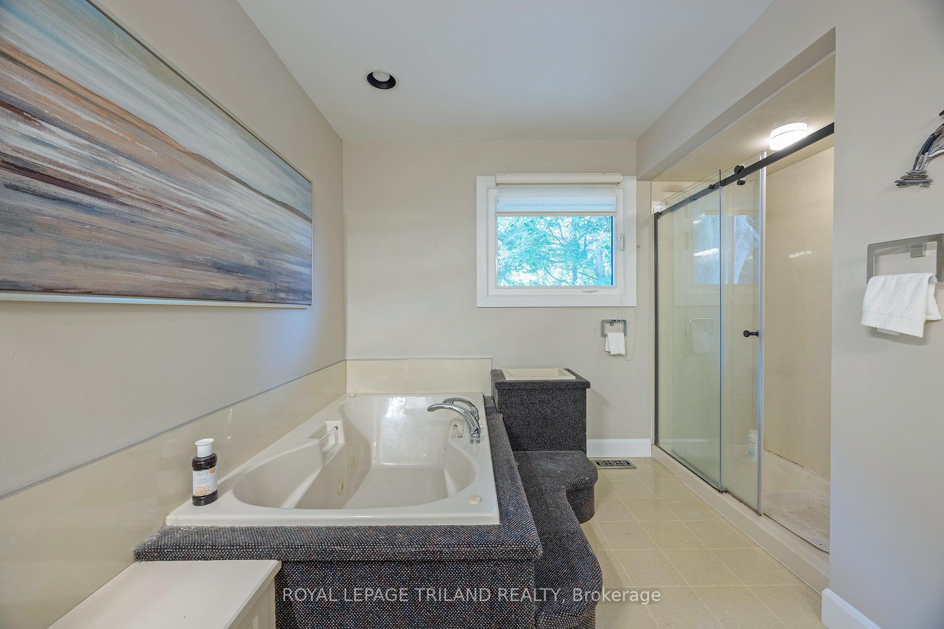 Photo 30 of 58 Crescent Avenue, Central Elgin, Lynhurst — HOMEH