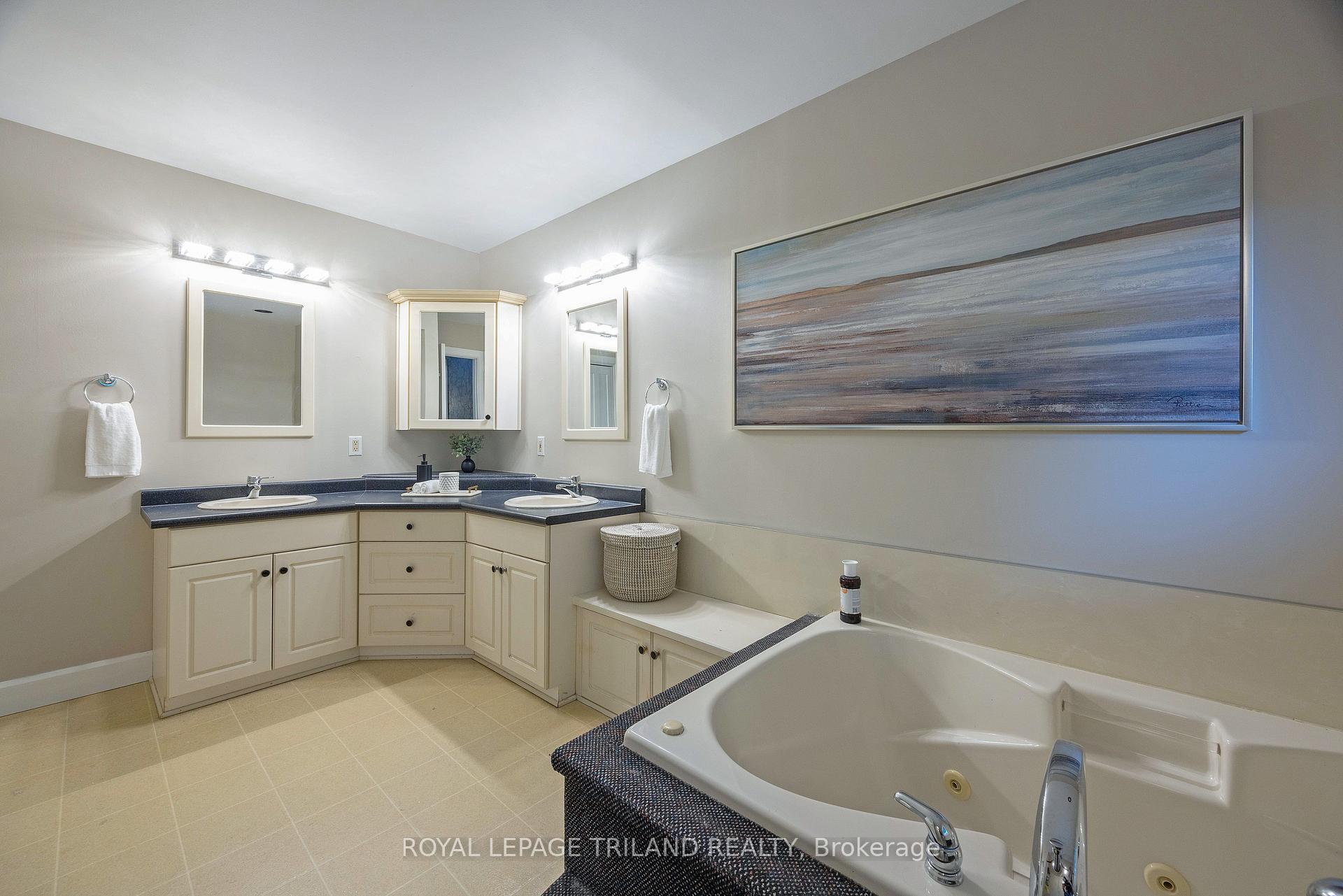 Photo 32 of 58 Crescent Avenue, Central Elgin, Lynhurst — HOMEH