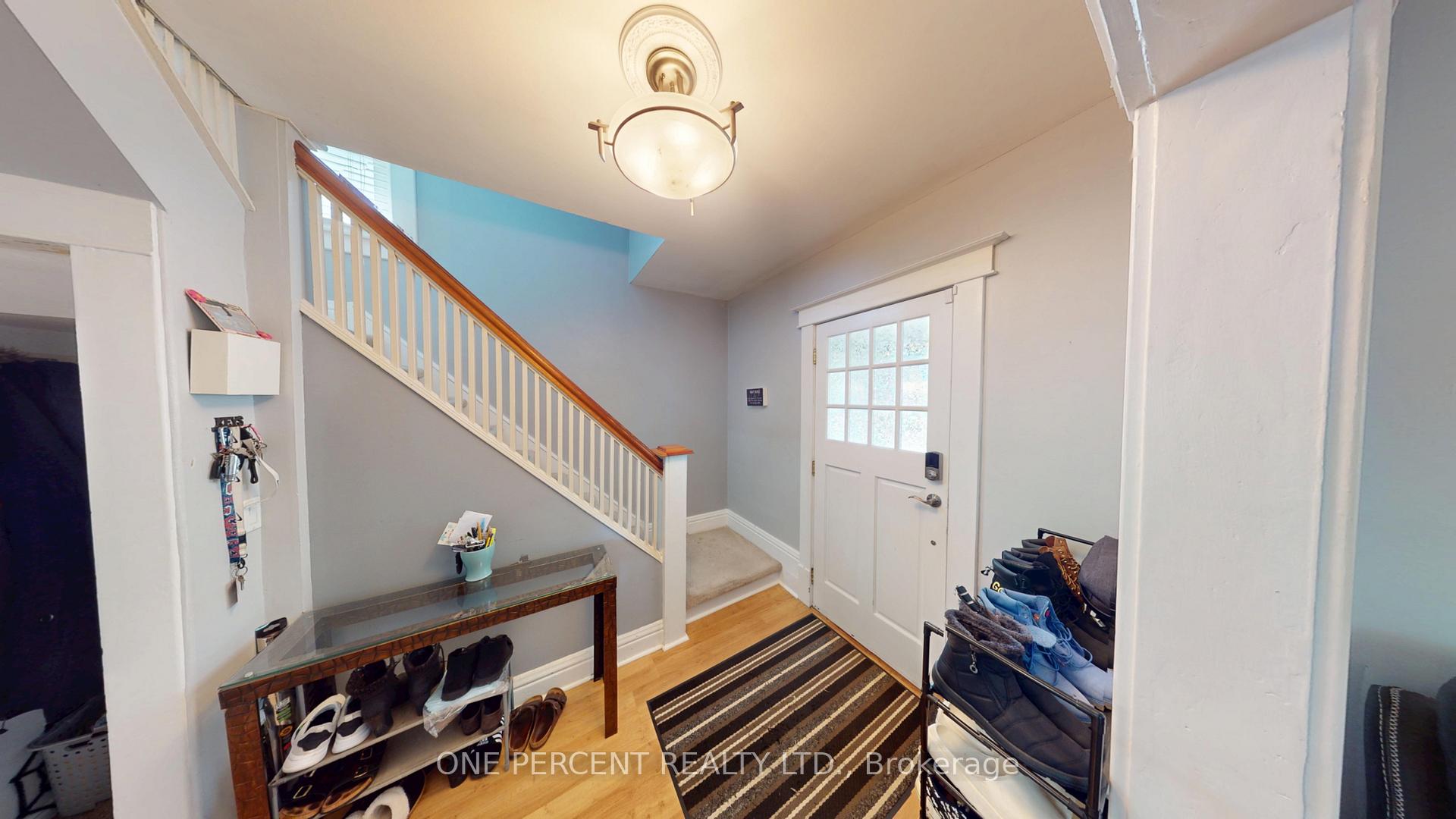 Photo 3 of 34 Berryman Avenue, St. Catharines, E. Chester — HOMEH