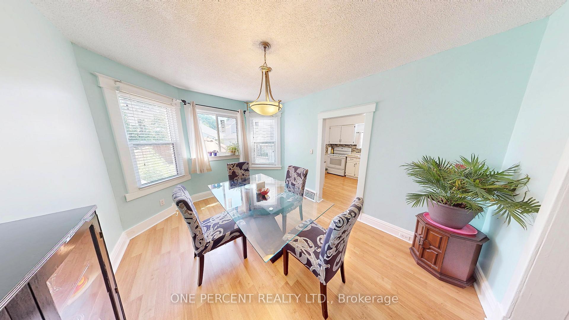 Photo 4 of 34 Berryman Avenue, St. Catharines, E. Chester — HOMEH