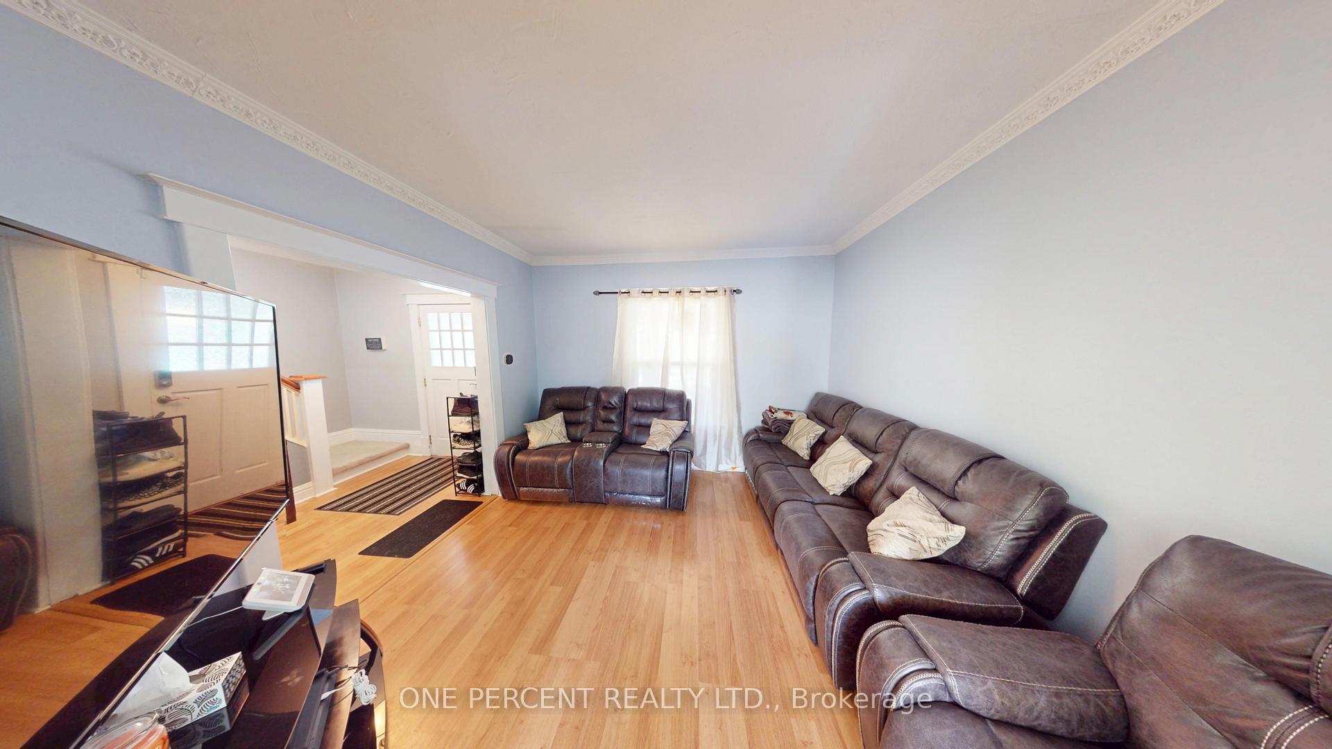 Photo 6 of 34 Berryman Avenue, St. Catharines, E. Chester — HOMEH