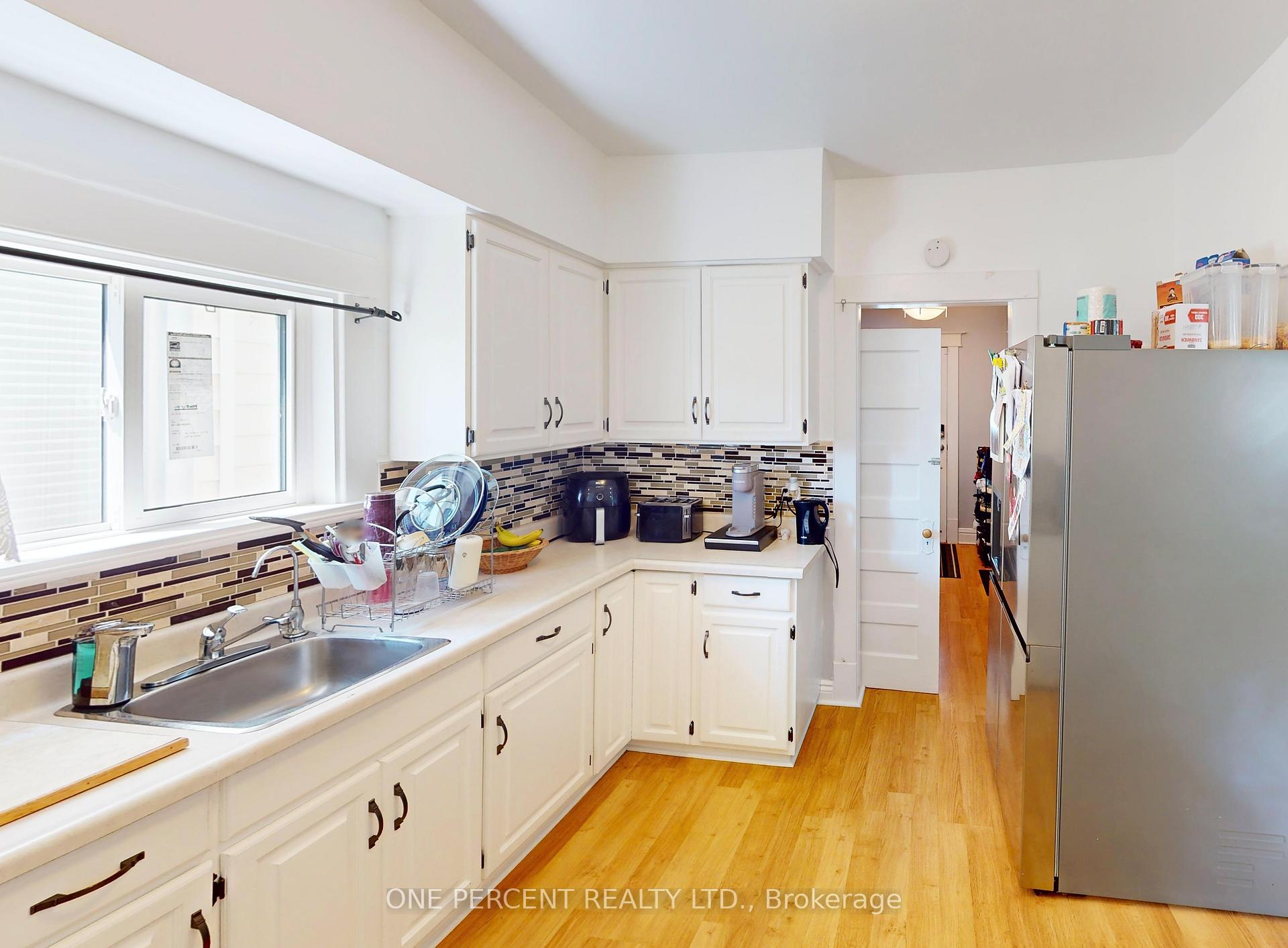 Photo 11 of 34 Berryman Avenue, St. Catharines, E. Chester — HOMEH